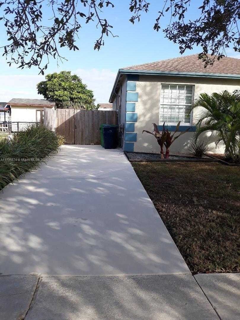 Small Image of 15221 SOUTH WEST 308 ST, Homestead Number 4