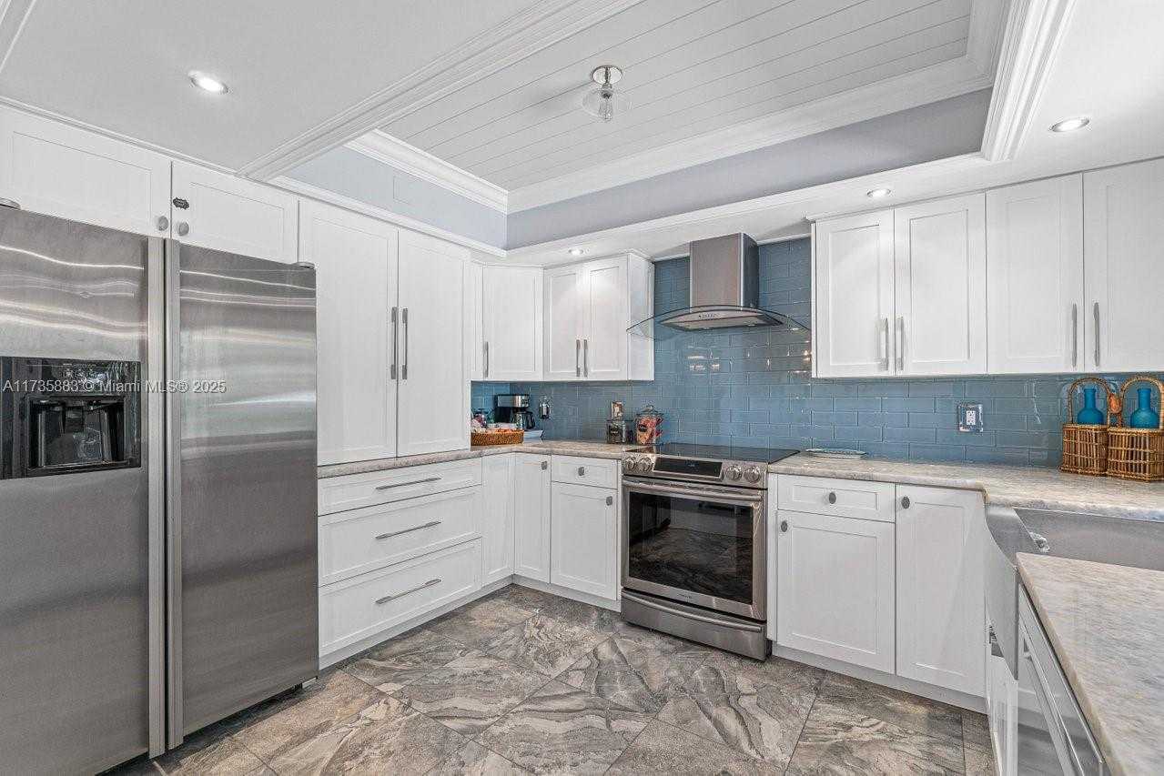 Small Image of 3285 CHURCHILL DRIVE, Boynton Beach Number 10