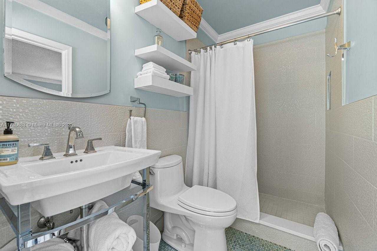 Small Image of 3285 CHURCHILL DRIVE, Boynton Beach Number 15