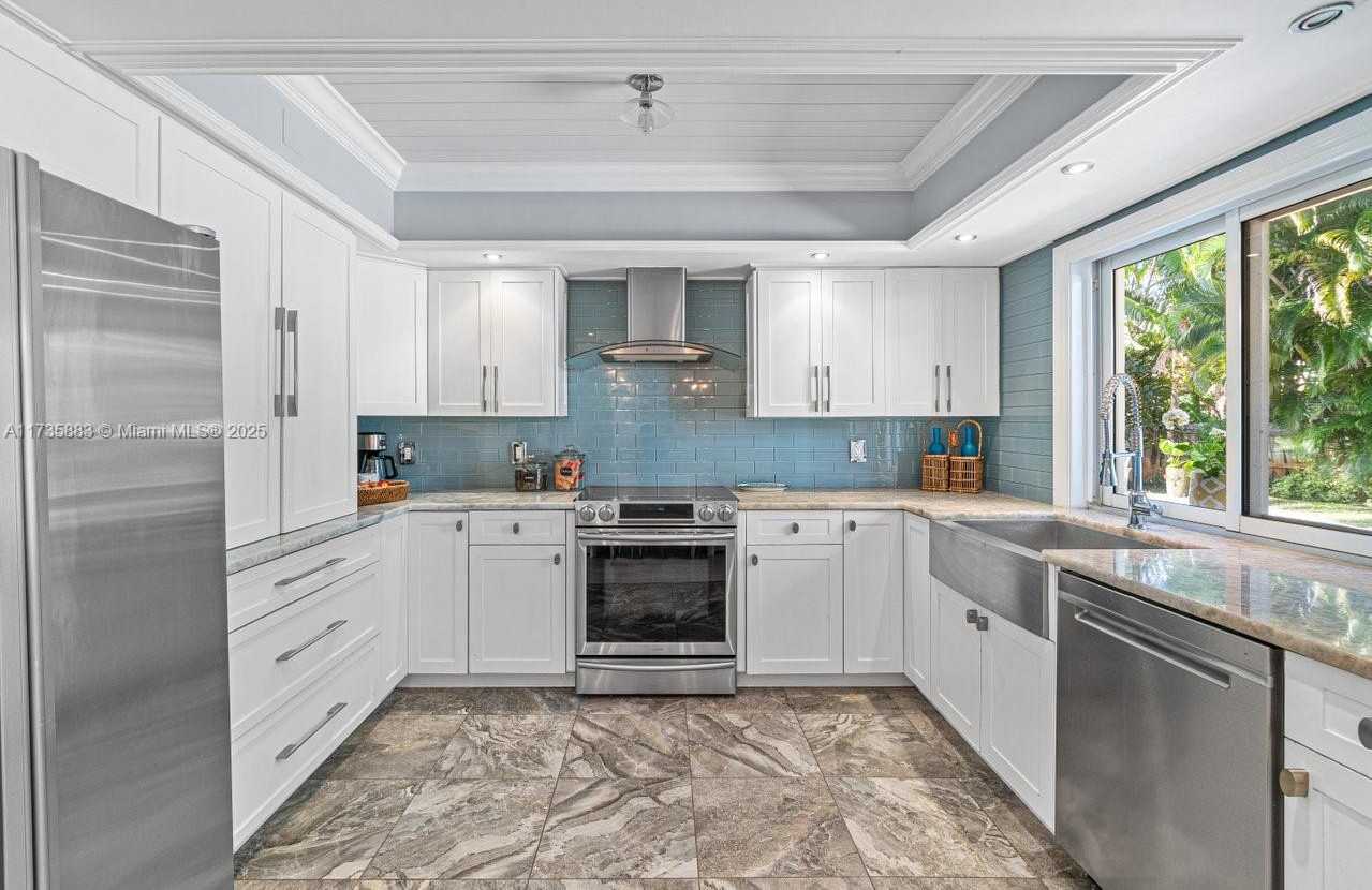 Small Image of 3285 CHURCHILL DRIVE, Boynton Beach Number 9