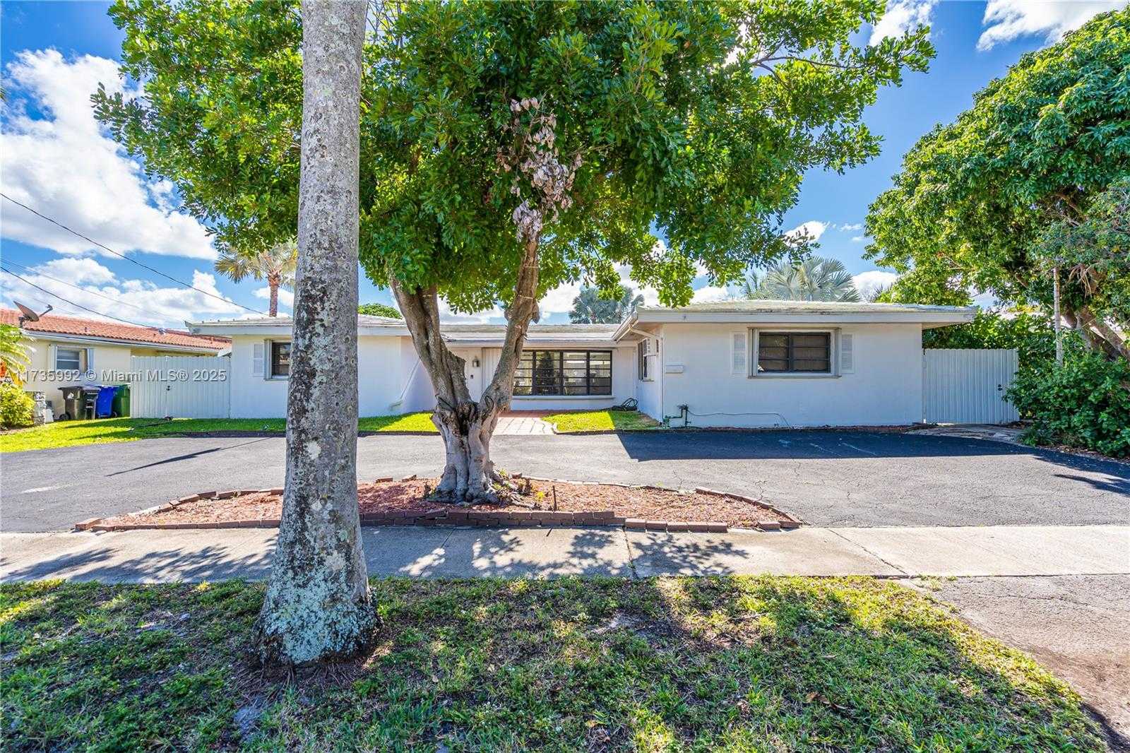 Small Image of 1418 NORTH EAST 57TH CT, Fort Lauderdale Number 4