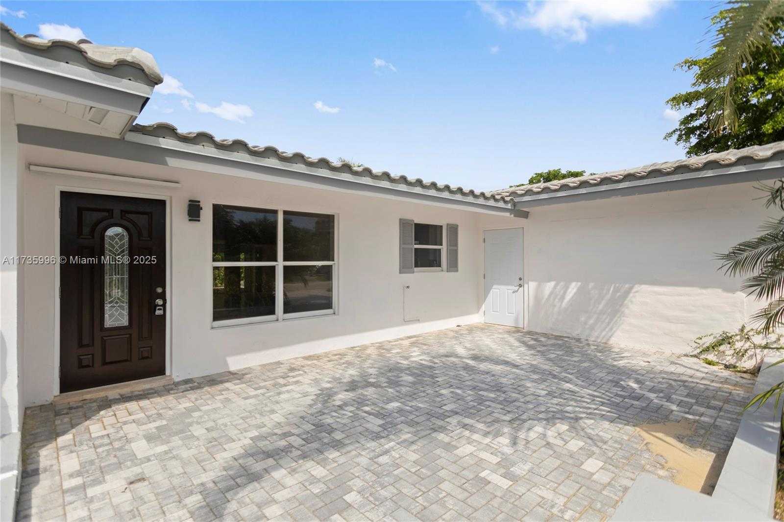 Small Image of 4351 NORTH EAST 15TH TER, Oakland Park Number 2
