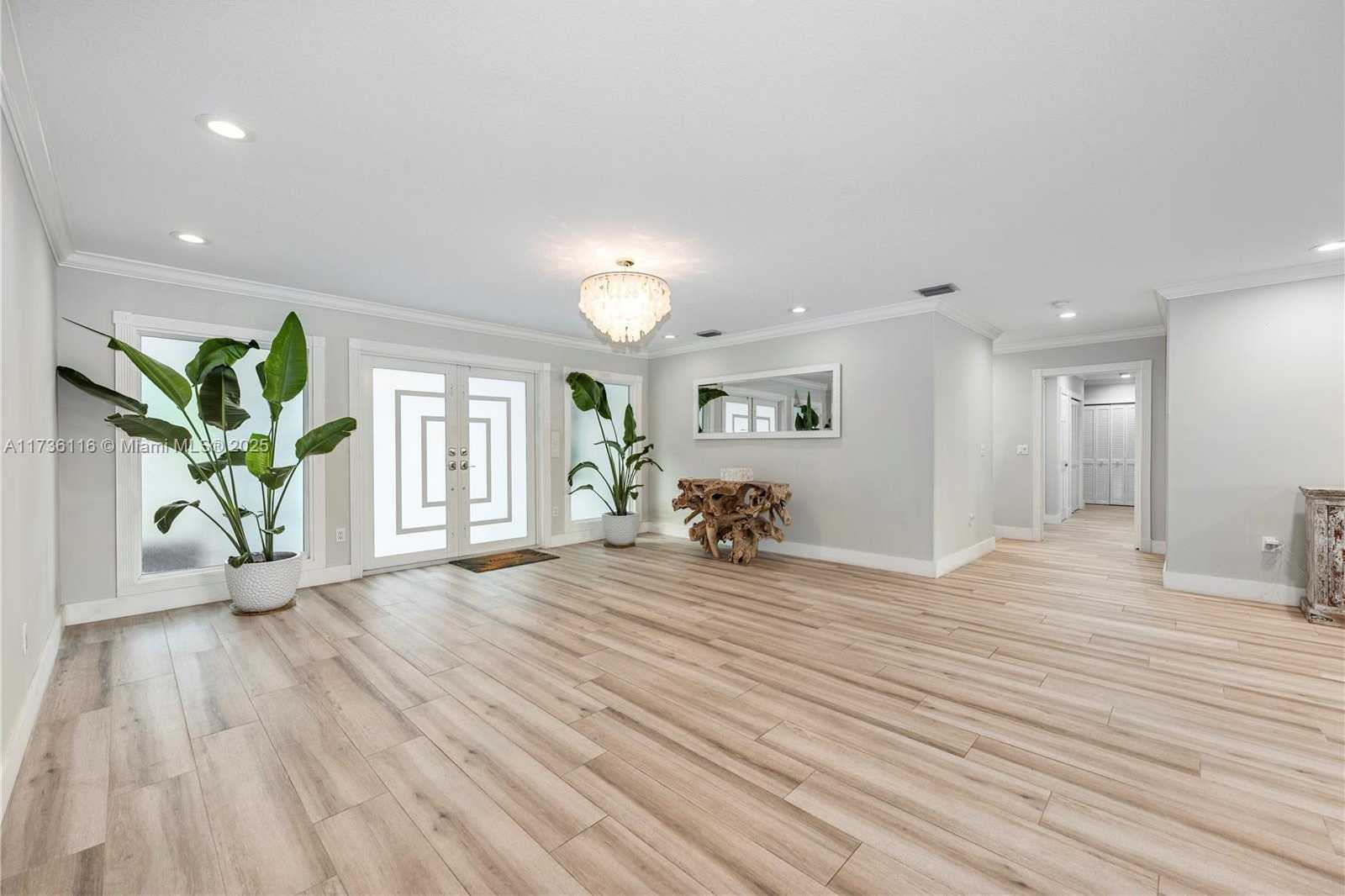 Small Image of 16141 WEST TROON CIR, Miami Lakes Number 12