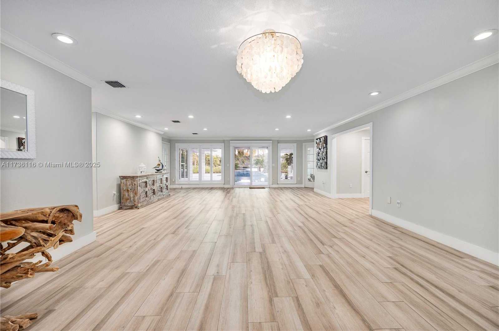 Small Image of 16141 WEST TROON CIR, Miami Lakes Number 14