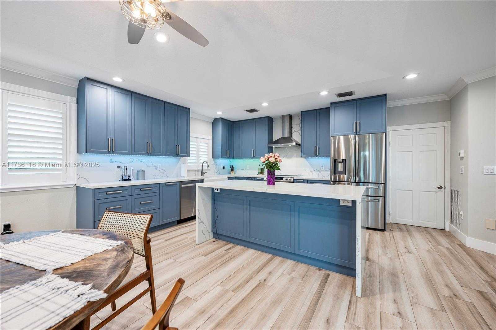 Small Image of 16141 WEST TROON CIR, Miami Lakes Number 21