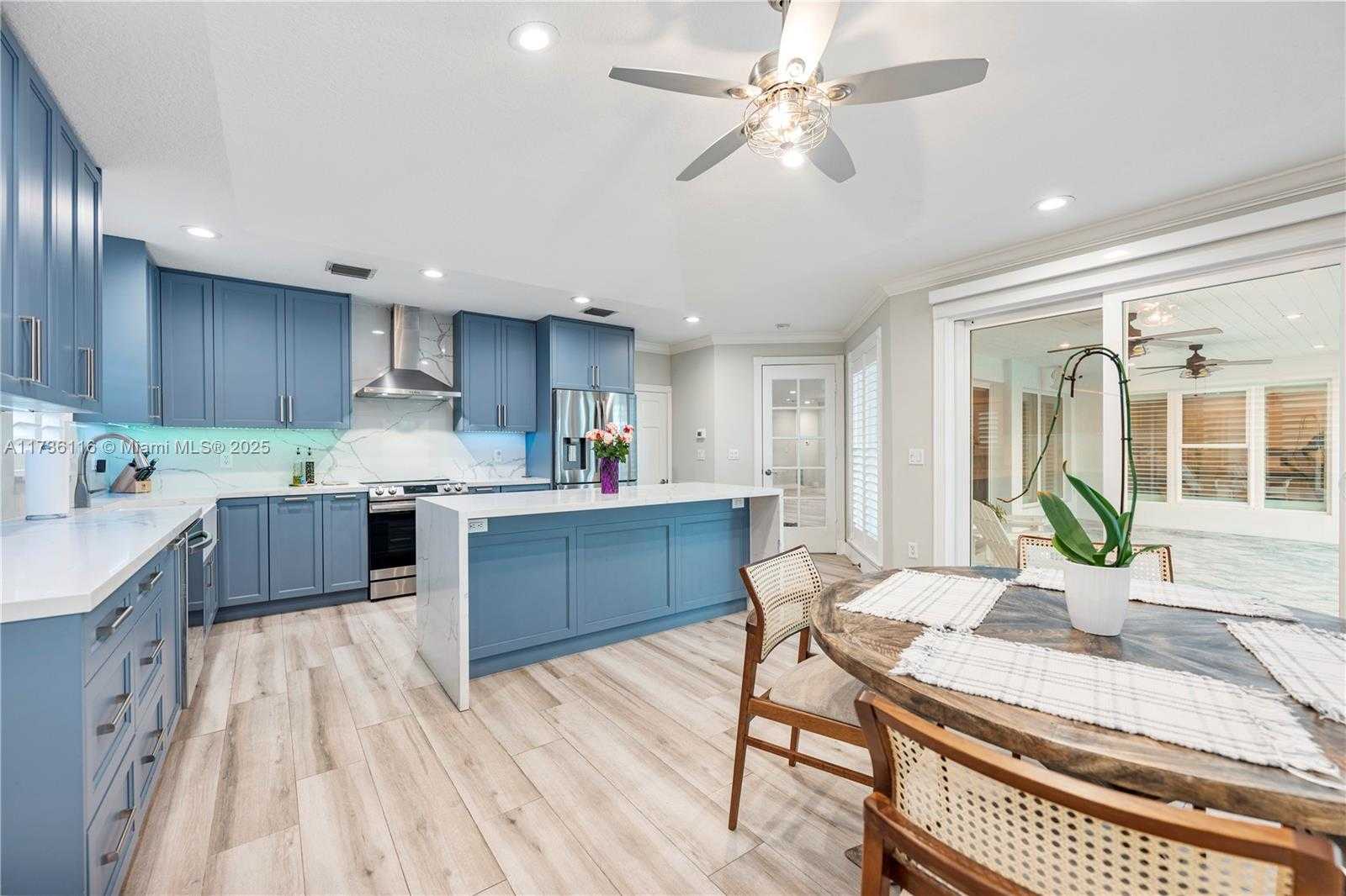Small Image of 16141 WEST TROON CIR, Miami Lakes Number 24