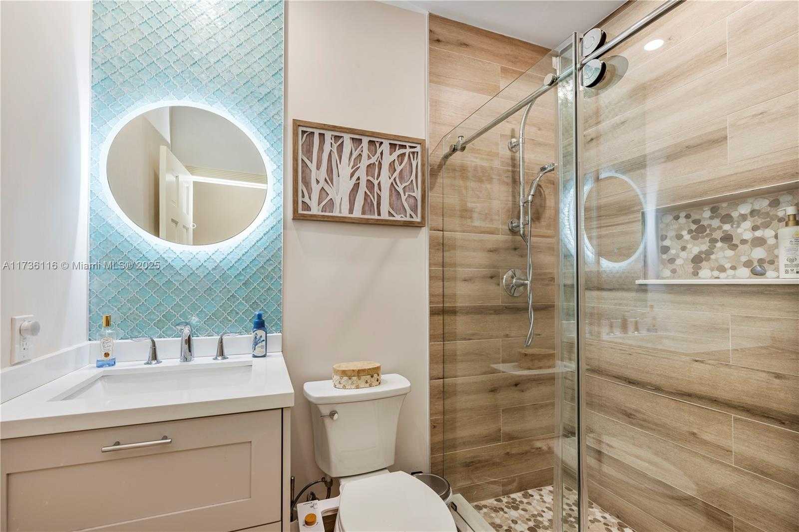Small Image of 16141 WEST TROON CIR, Miami Lakes Number 30