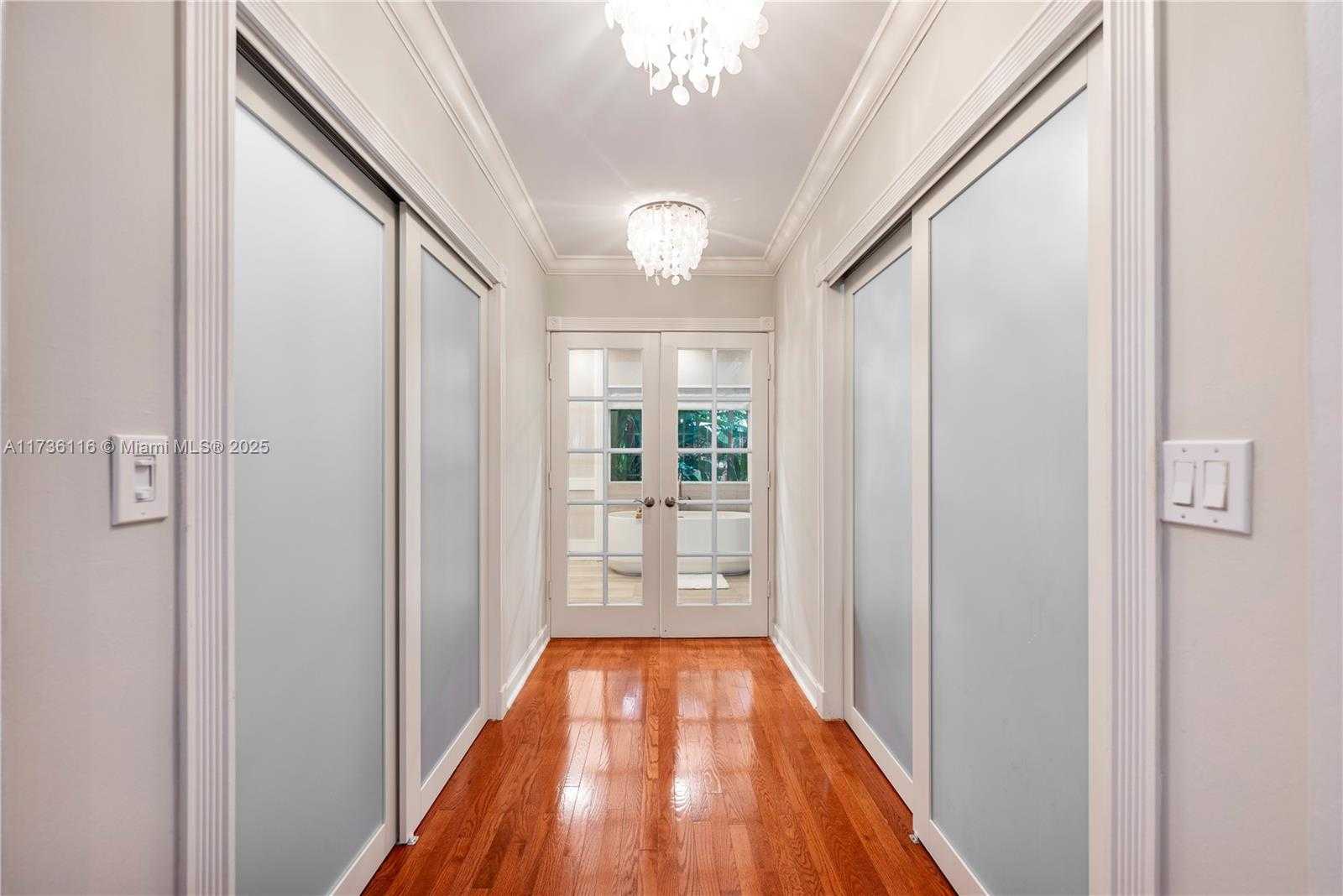 Small Image of 16141 WEST TROON CIR, Miami Lakes Number 38