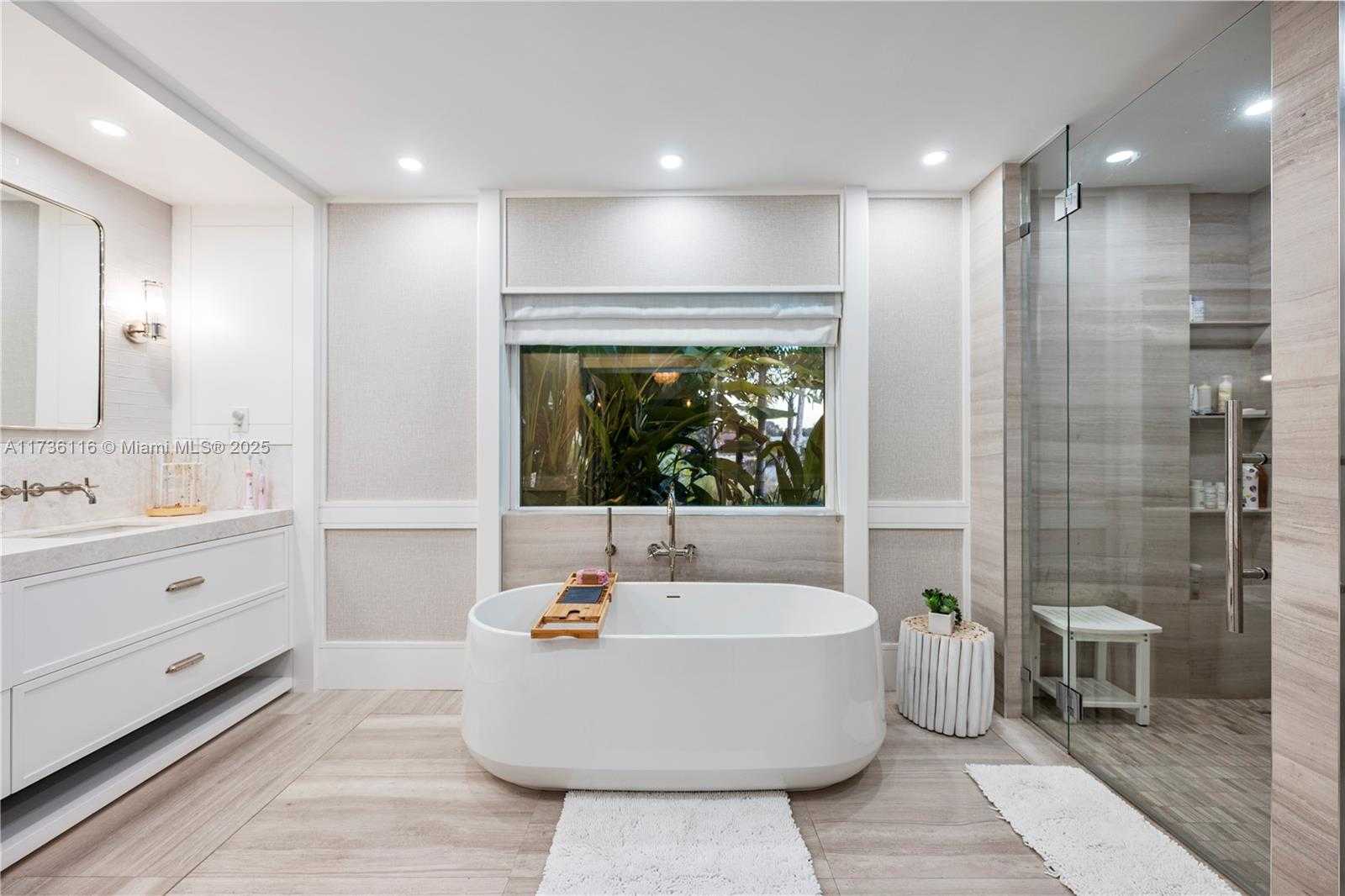 Small Image of 16141 WEST TROON CIR, Miami Lakes Number 40
