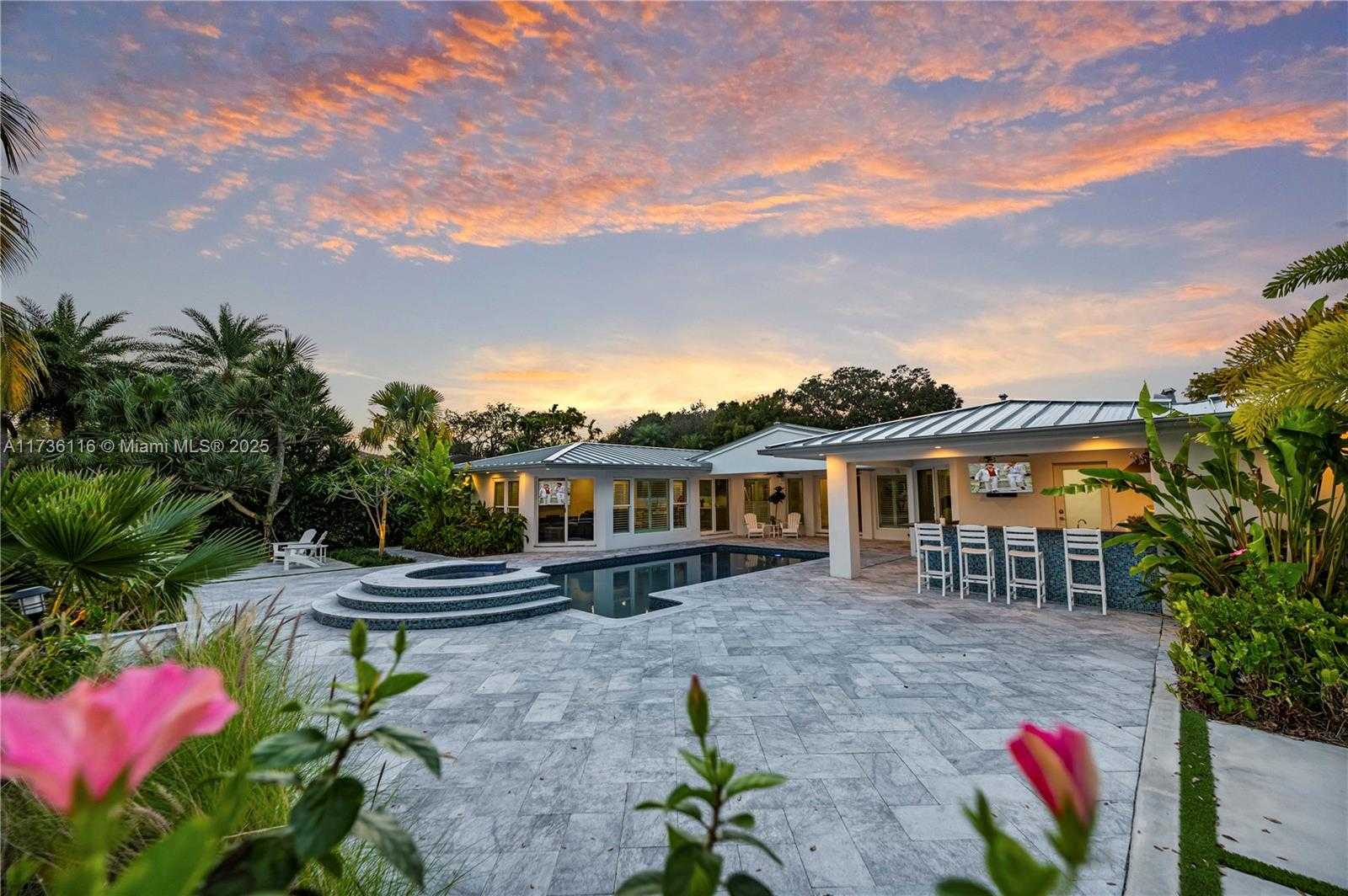 Small Image of 16141 WEST TROON CIR, Miami Lakes Number 58