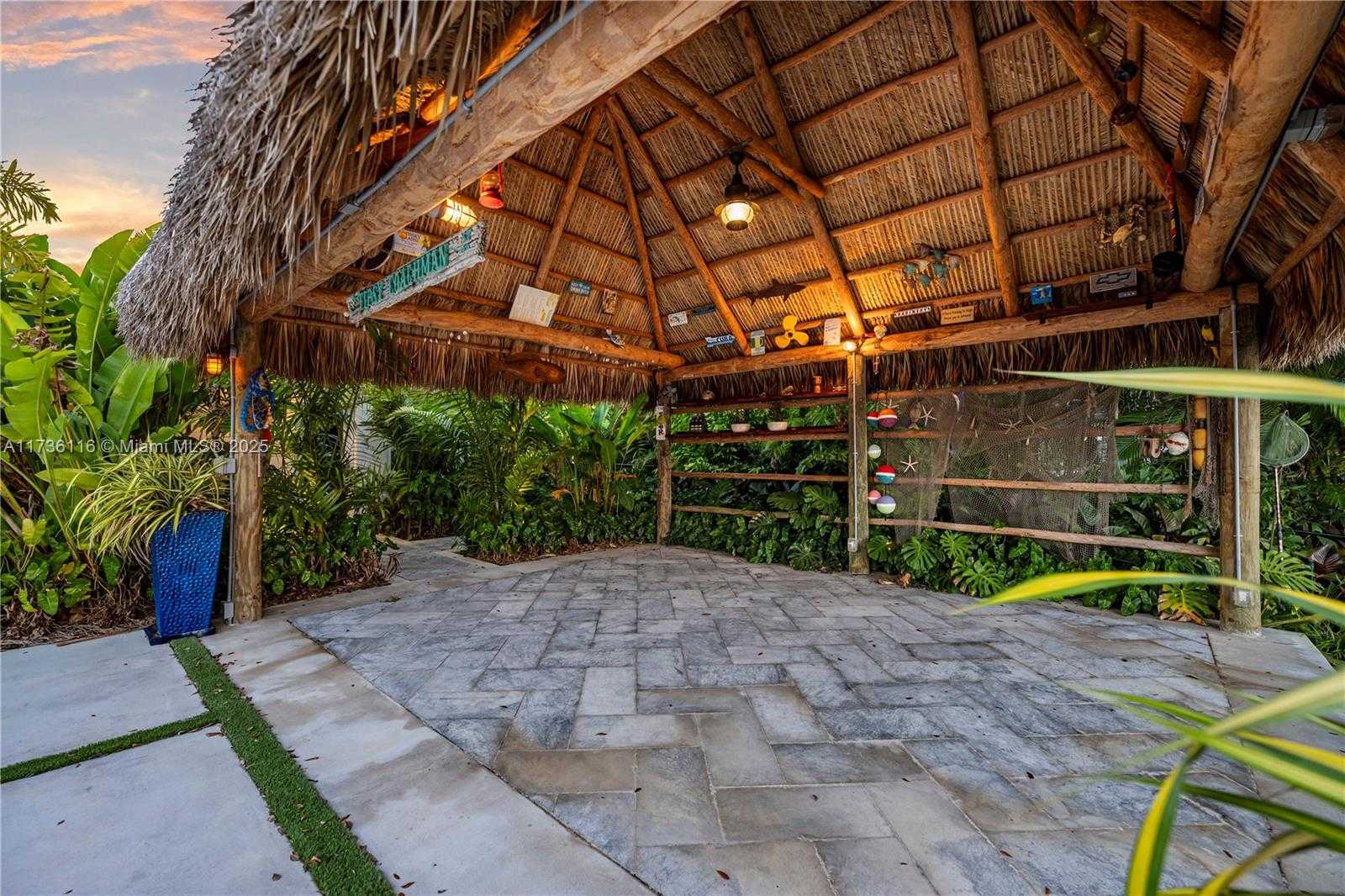 Small Image of 16141 WEST TROON CIR, Miami Lakes Number 59