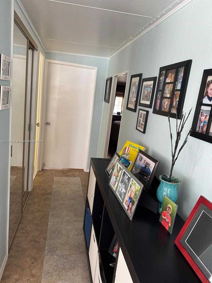 Small Image of 8630 SOUTH WEST 21ST CT, Davie Number 28