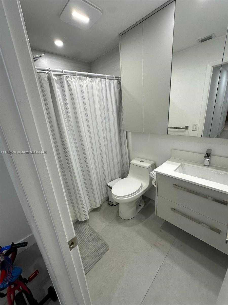 Small Image of 16805 SOUTH WEST 5TH WAY, Weston Number 21