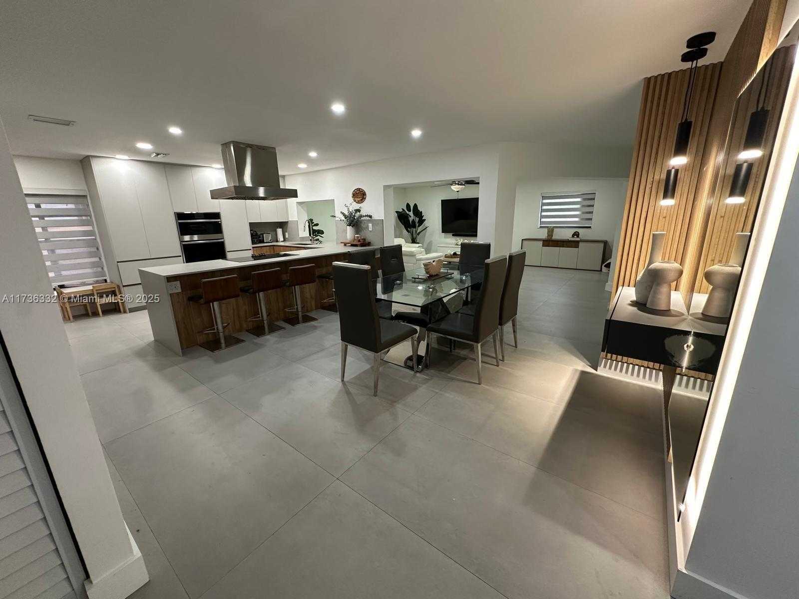 Small Image of 16805 SOUTH WEST 5TH WAY, Weston Number 5