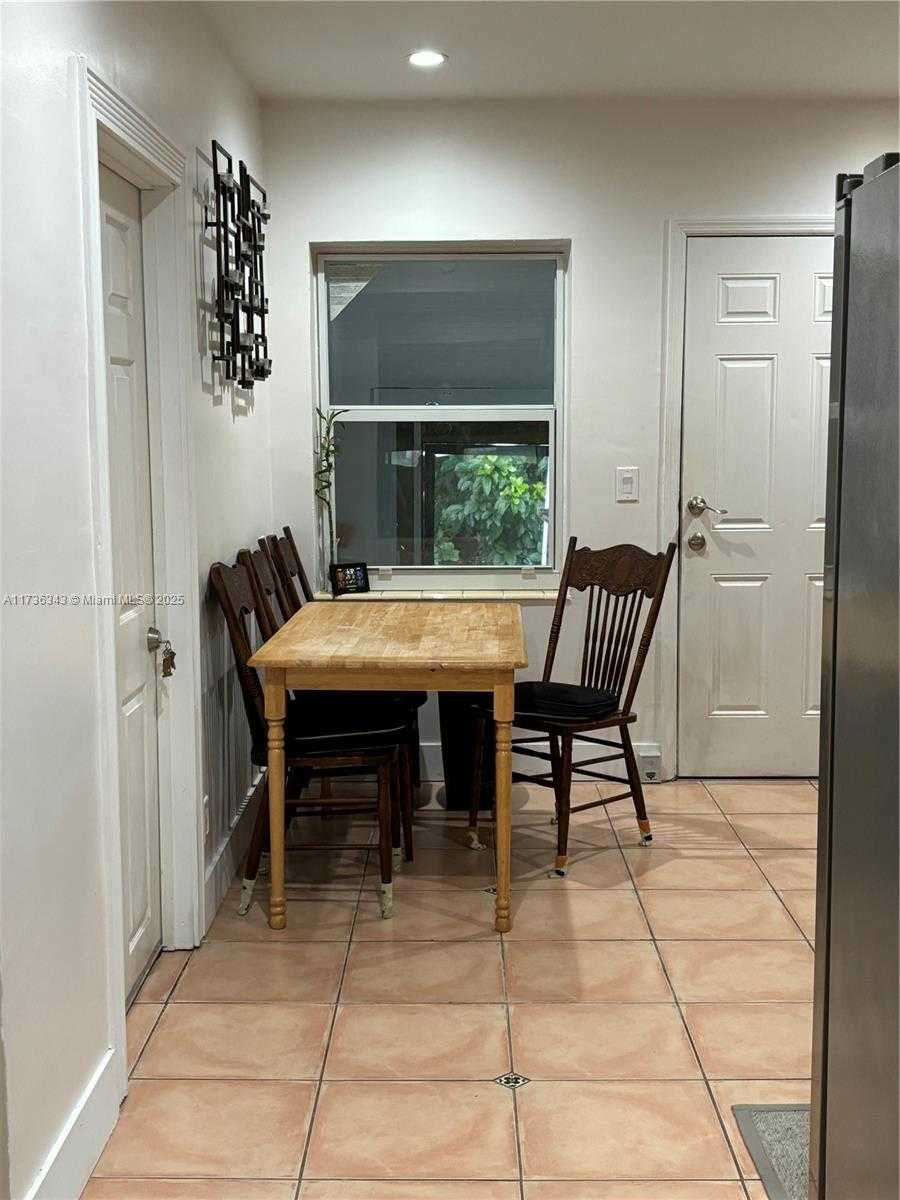 Small Image of 121 WEST 42ND ST, Hialeah Number 13