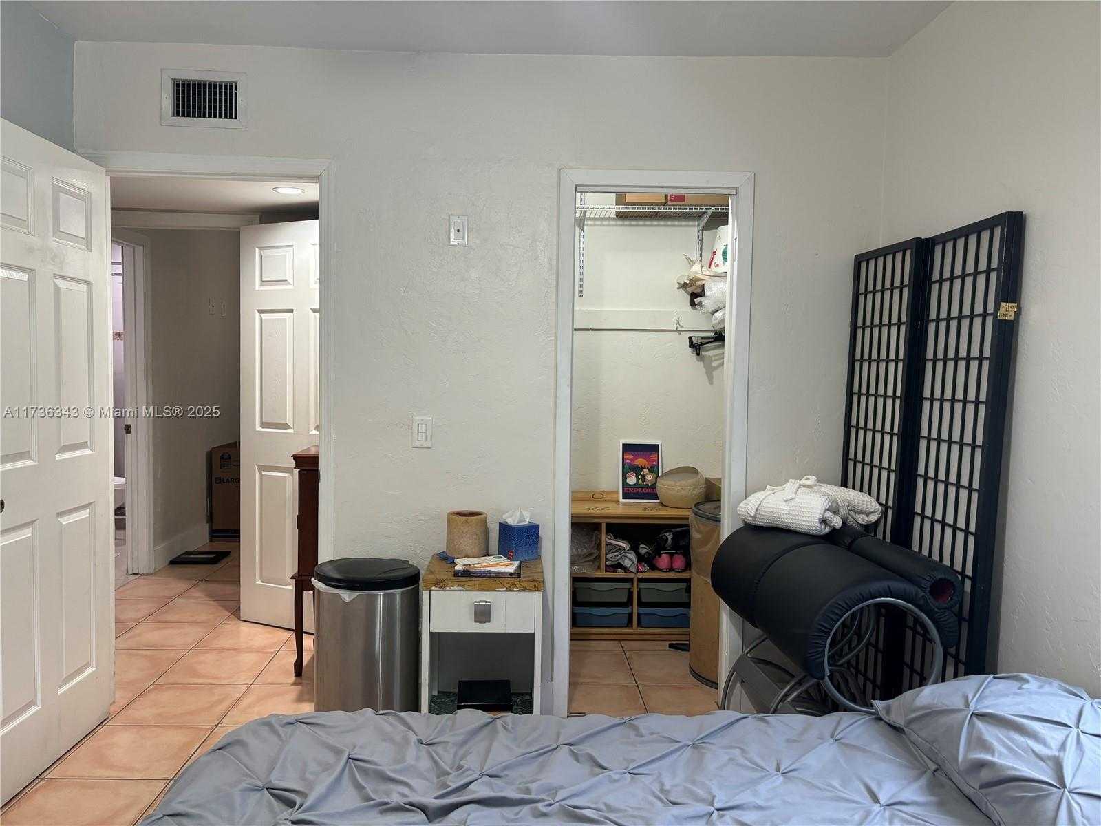 Small Image of 121 WEST 42ND ST, Hialeah Number 17