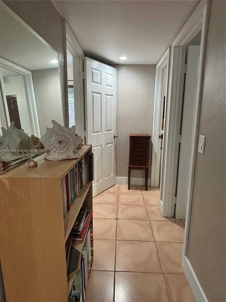 Small Image of 121 WEST 42ND ST, Hialeah Number 26