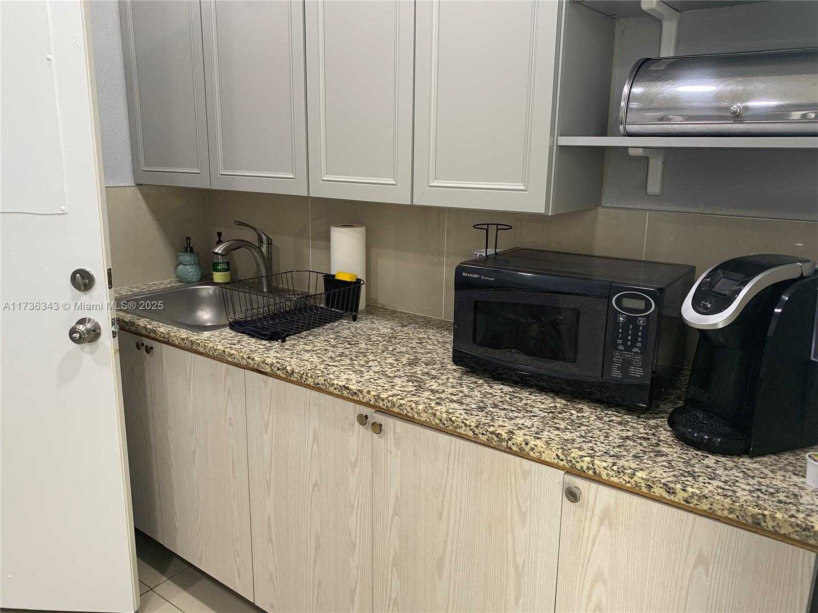 Small Image of 121 WEST 42ND ST, Hialeah Number 42