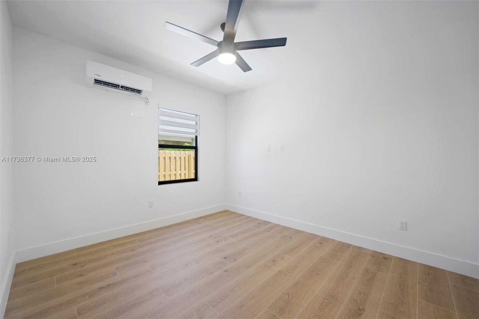 Small Image of 619 35th St, West Palm Beach, FL 33407, USA Number 20