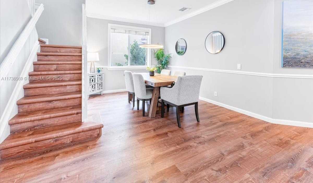 Small Image of 920 GOLDEN CANE DR, Weston Number 9