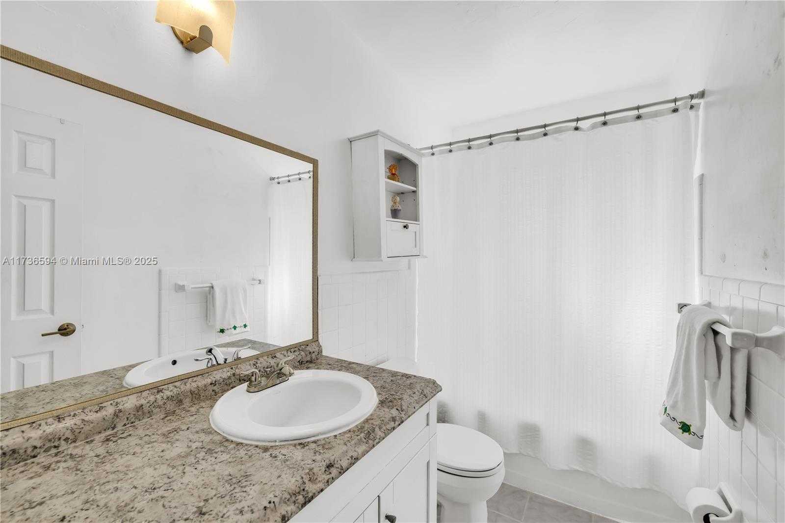 Small Image of 12890 NORTH EAST MIAMI CT, North Miami Number 15
