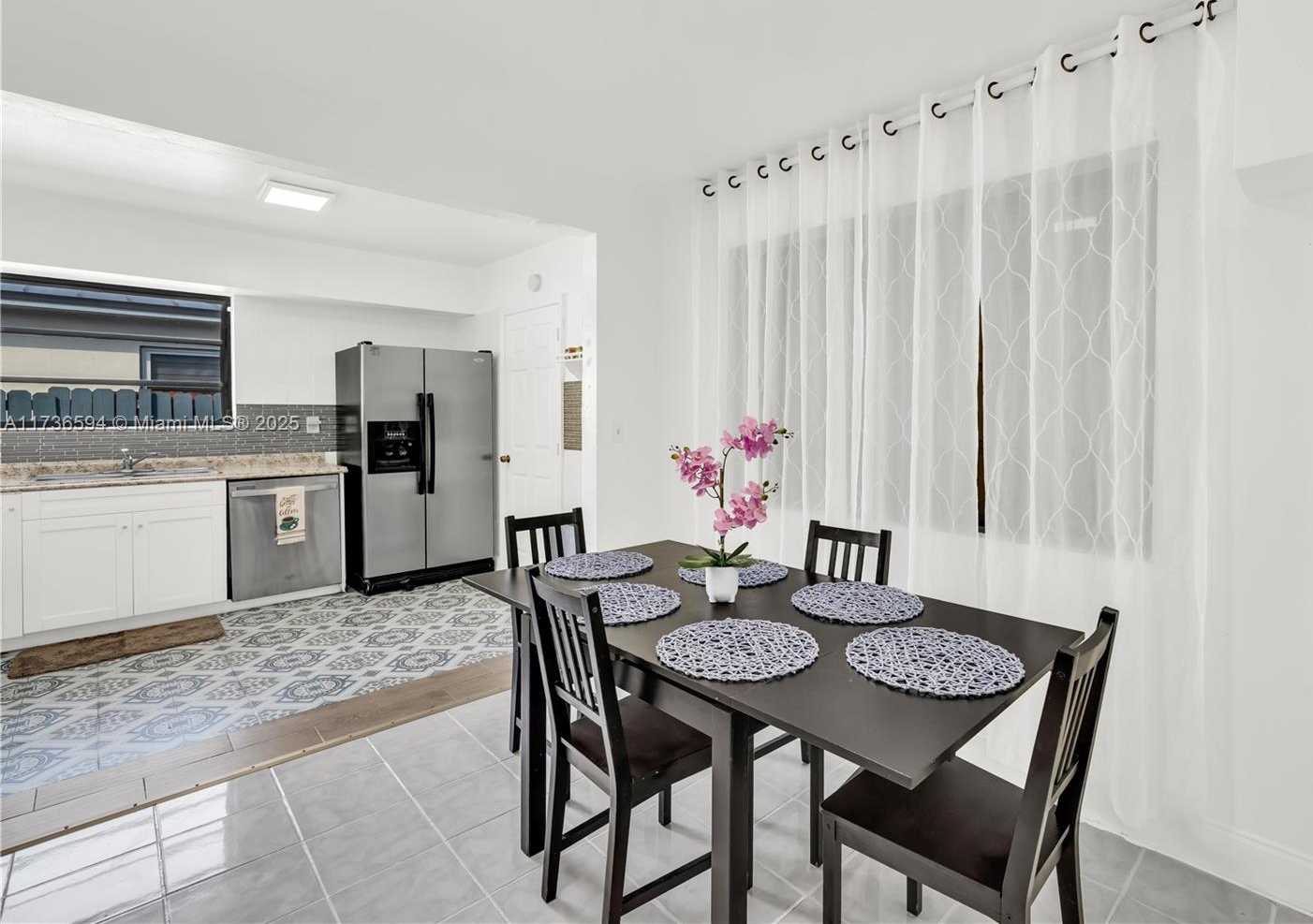 Small Image of 12890 NORTH EAST MIAMI CT, North Miami Number 5