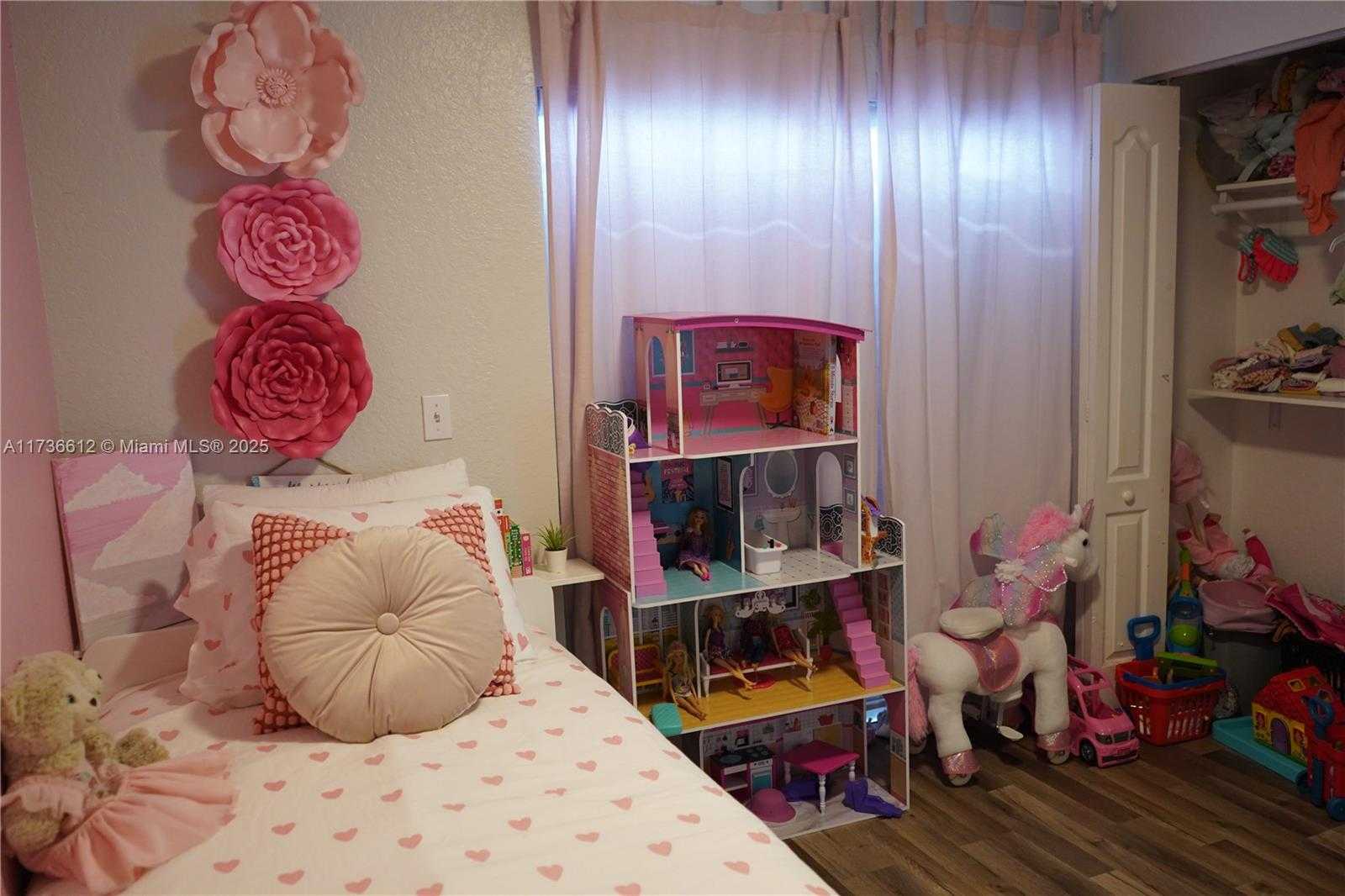 Small Image of 21496 SOUTH WEST 87TH PL, Cutler Bay Number 19