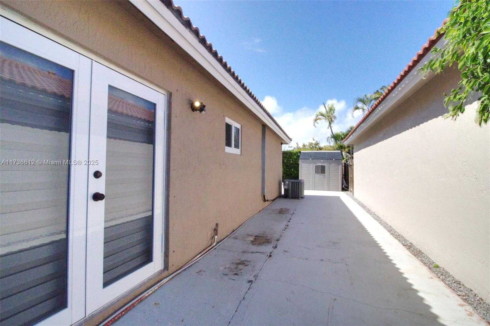 Small Image of 21496 SOUTH WEST 87TH PL, Cutler Bay Number 25