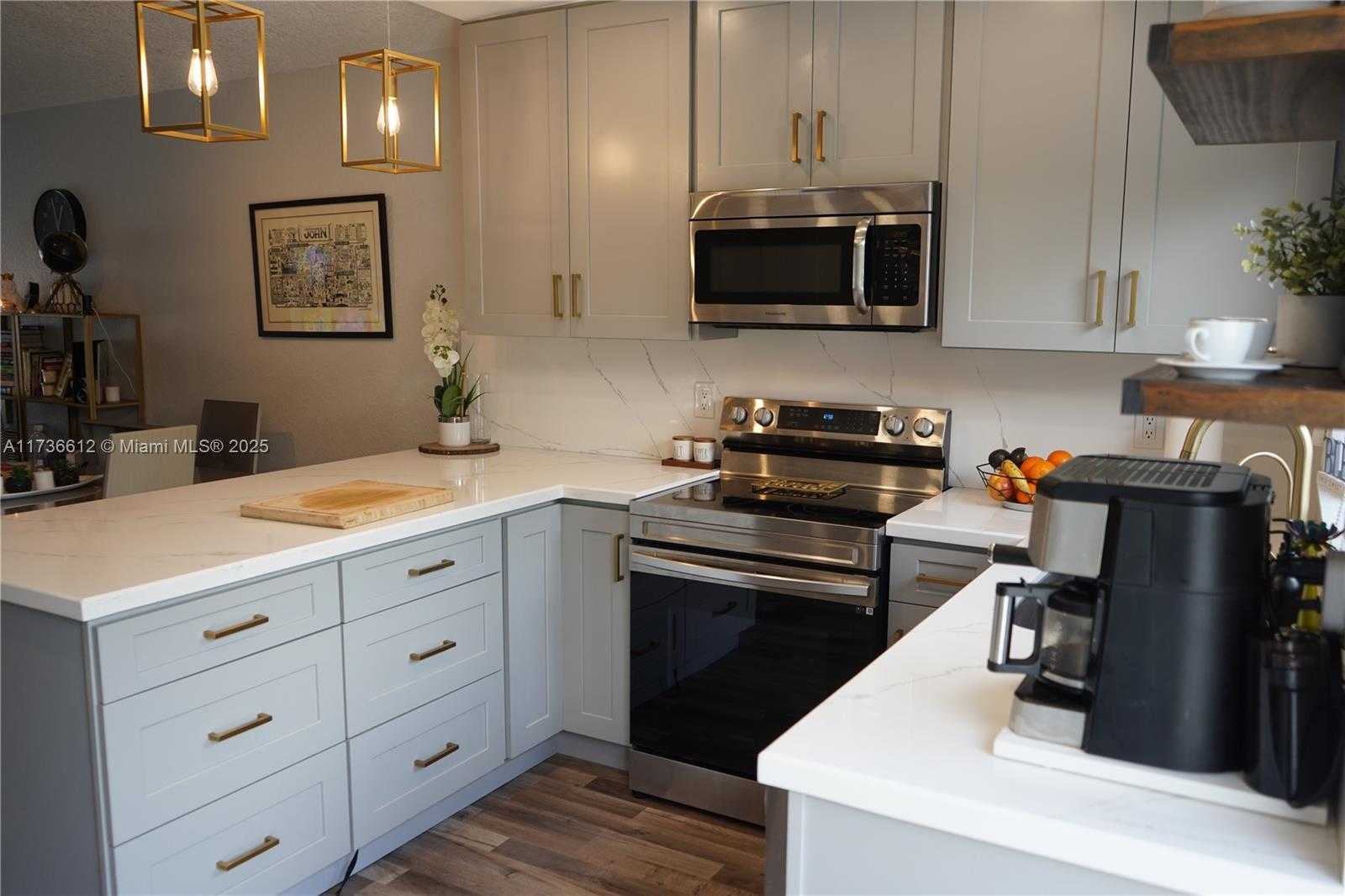 Small Image of 21496 SOUTH WEST 87TH PL, Cutler Bay Number 5