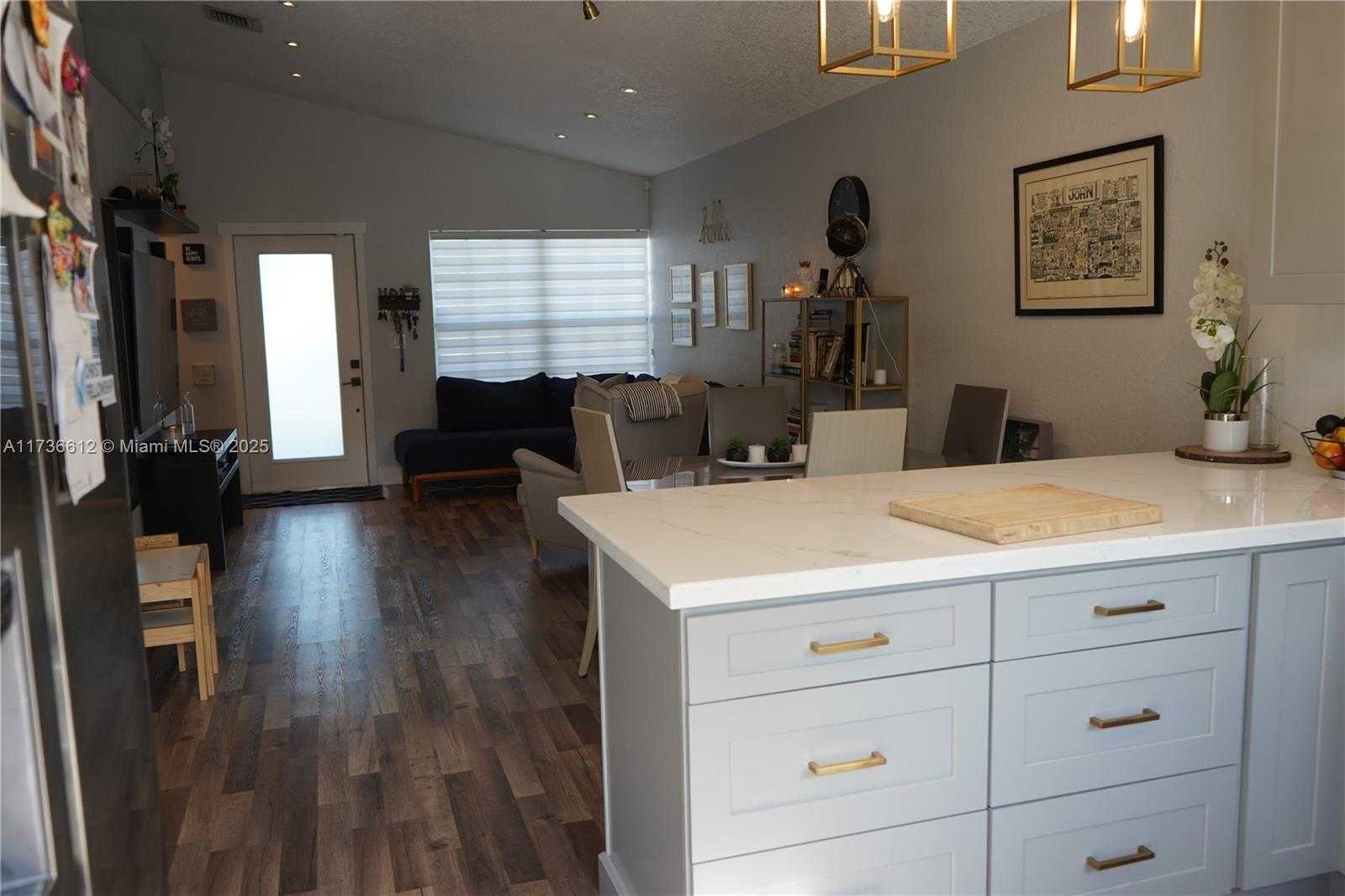 Small Image of 21496 SOUTH WEST 87TH PL, Cutler Bay Number 6