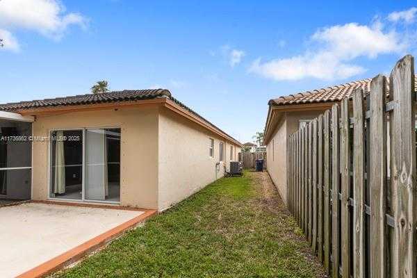 Small Image of 21440 SOUTH WEST 88 AVE, Cutler Bay Number 34