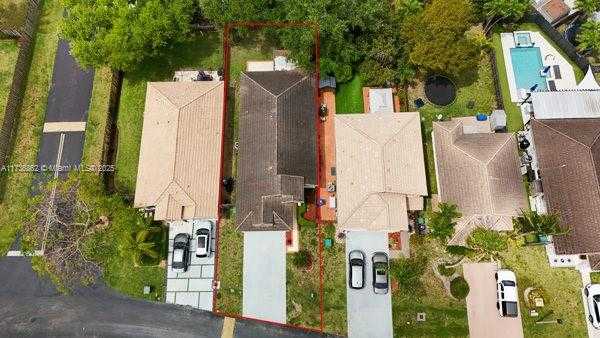 Small Image of 21440 SOUTH WEST 88 AVE, Cutler Bay Number 4