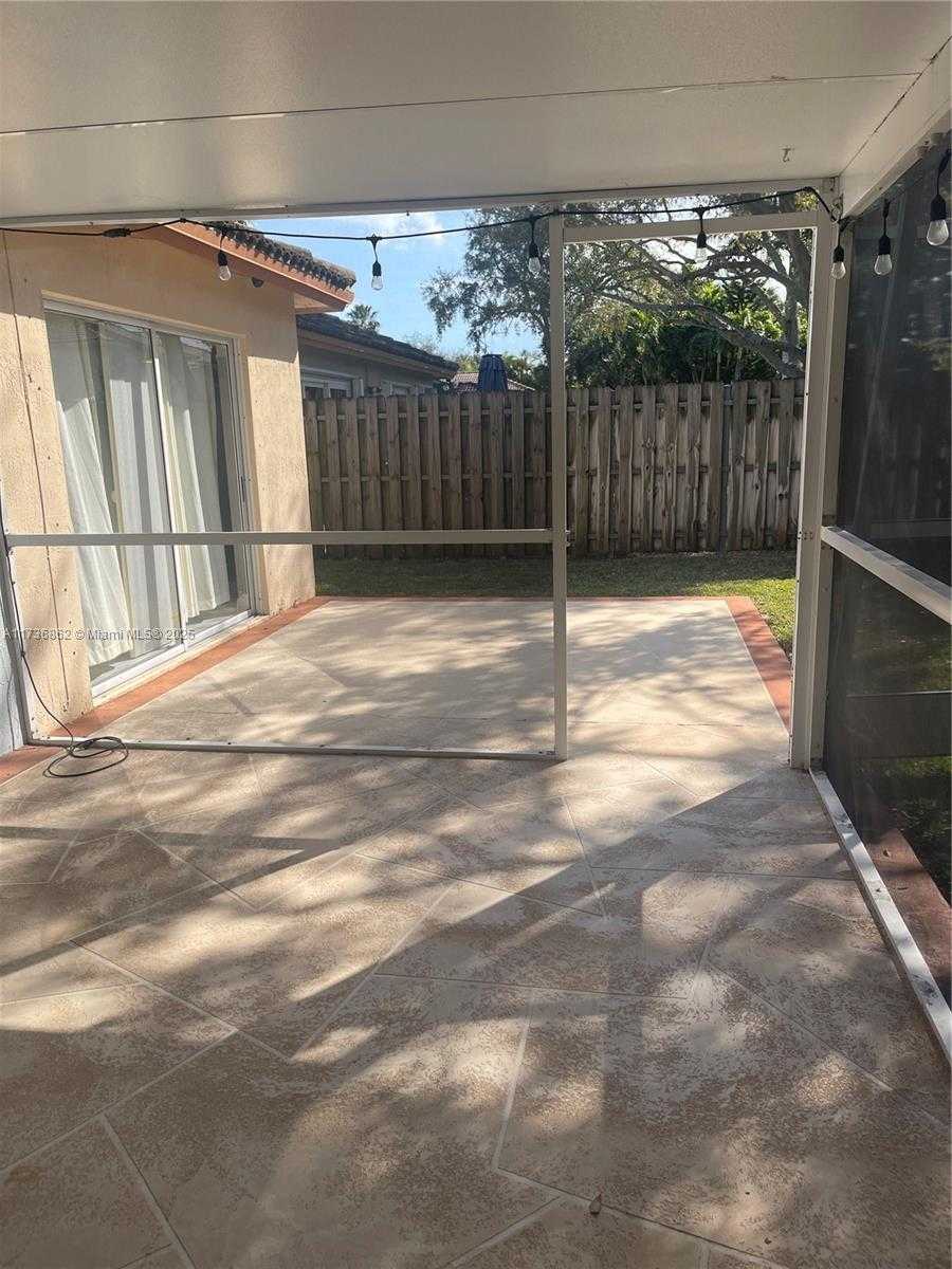 Small Image of 21440 SOUTH WEST 88 AVE, Cutler Bay Number 46