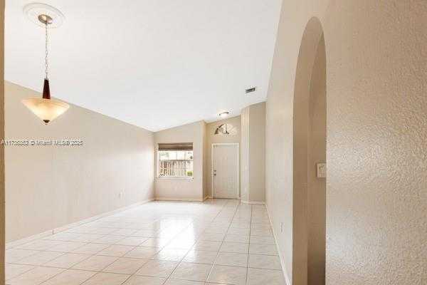 Small Image of 21440 SOUTH WEST 88 AVE, Cutler Bay Number 6
