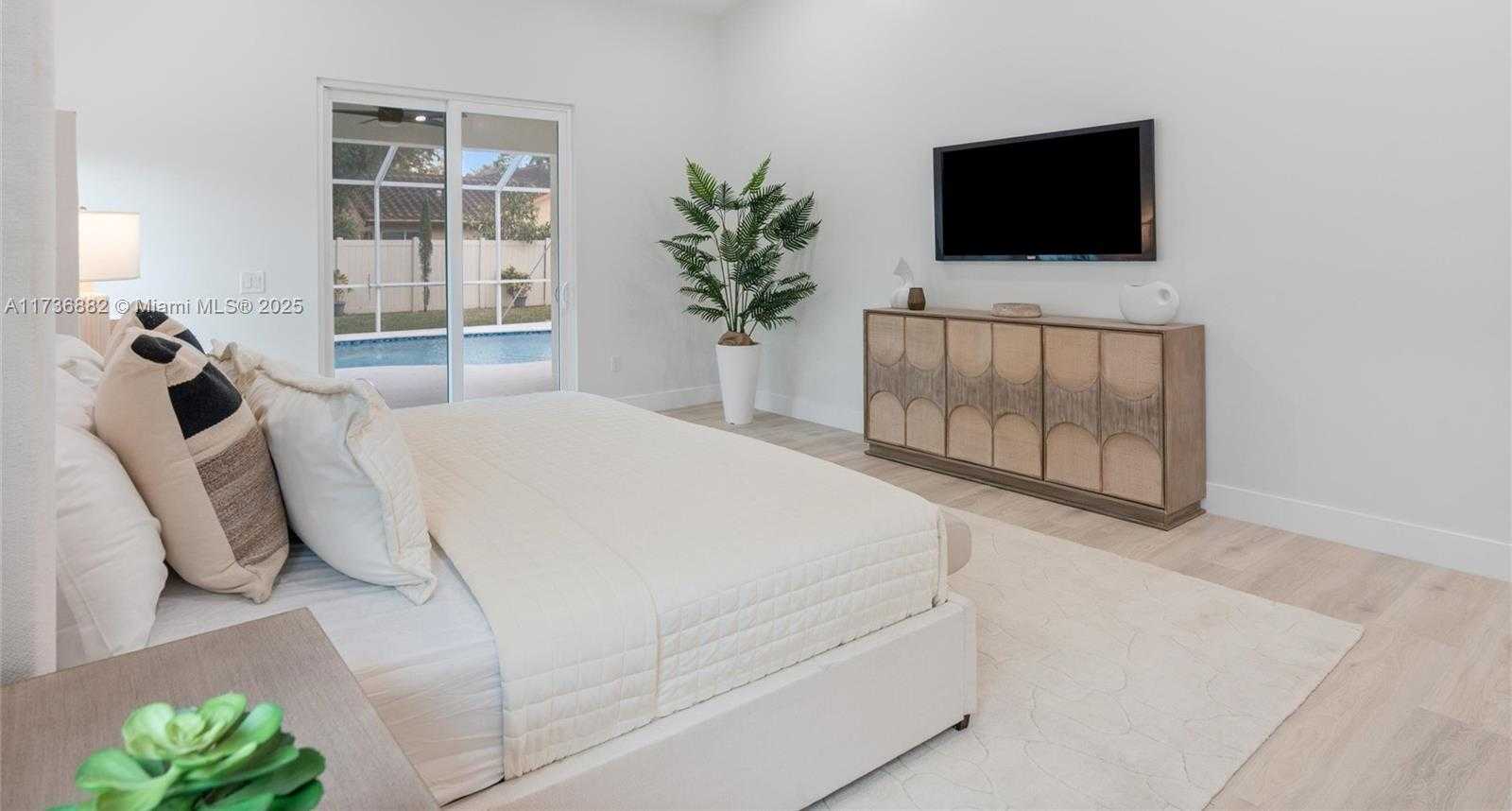 Small Image of 640 SOUTH WEST 101 AVE, Plantation Number 10