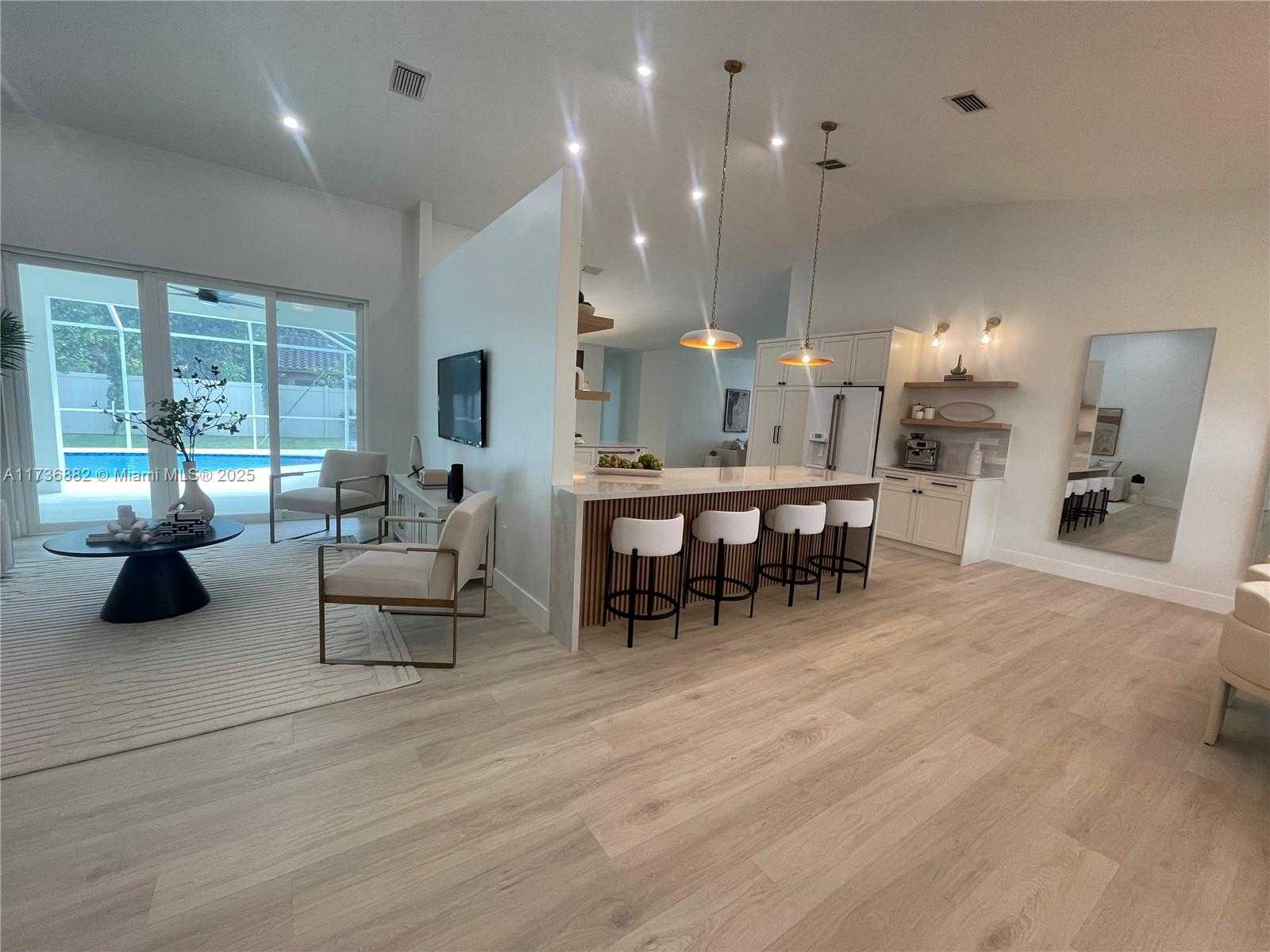 Small Image of 640 SOUTH WEST 101 AVE, Plantation Number 3