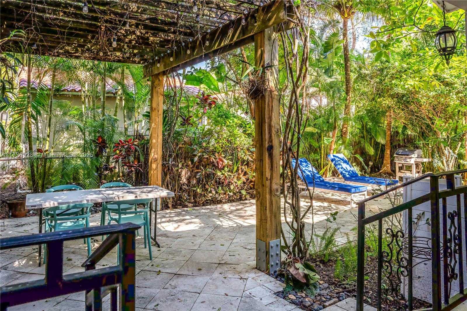 Small Image of 641 ZAMORA AVE, Coral Gables Number 25