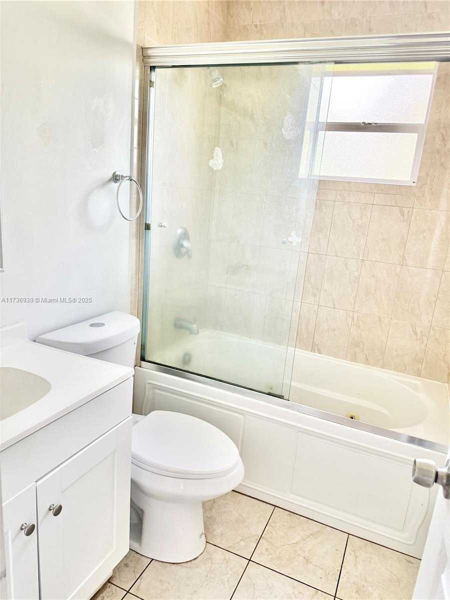 Small Image of 903 NORTH EAST 2ND ST, Hallandale Beach Number 18