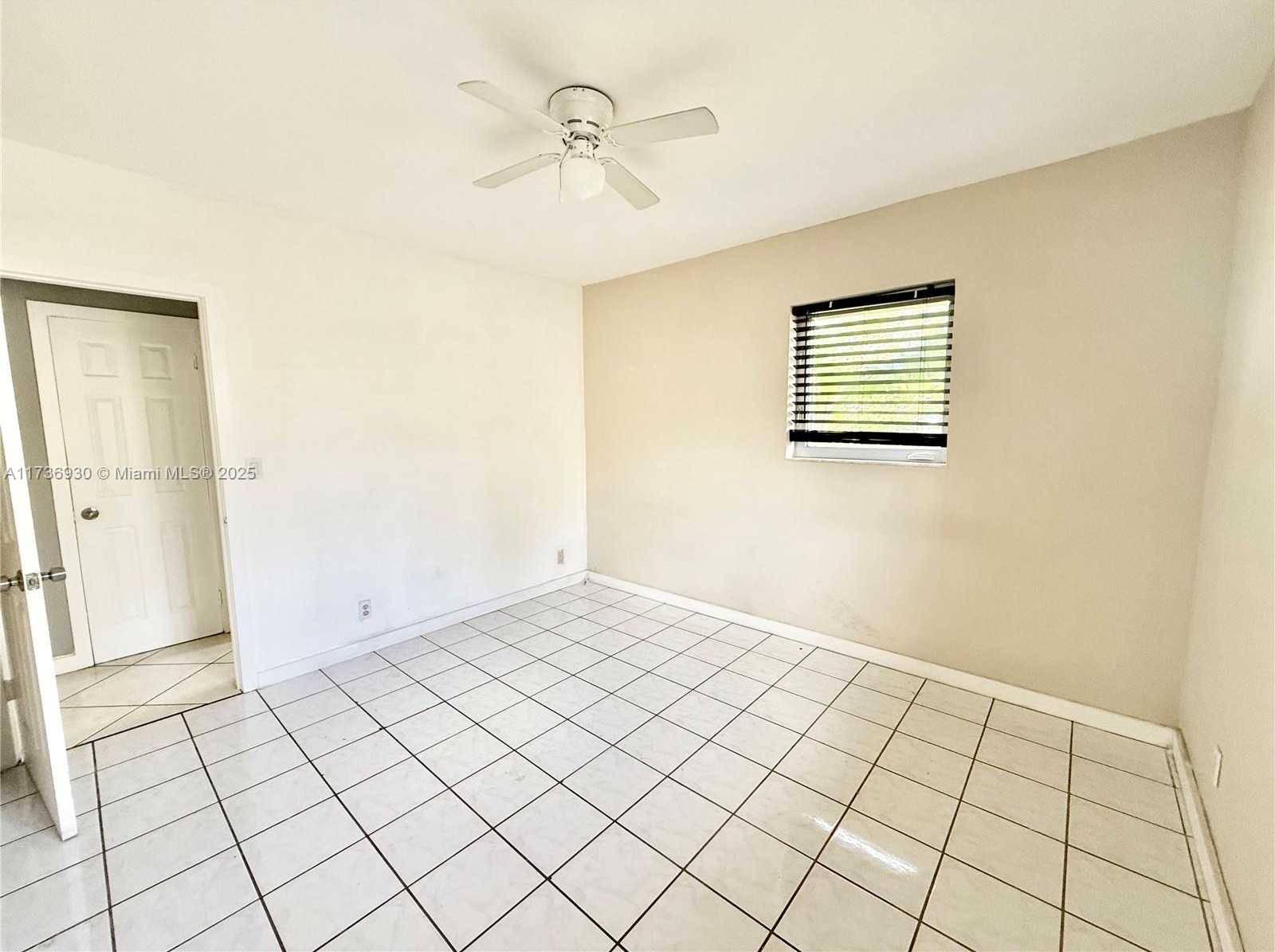 Small Image of 903 NORTH EAST 2ND ST, Hallandale Beach Number 24
