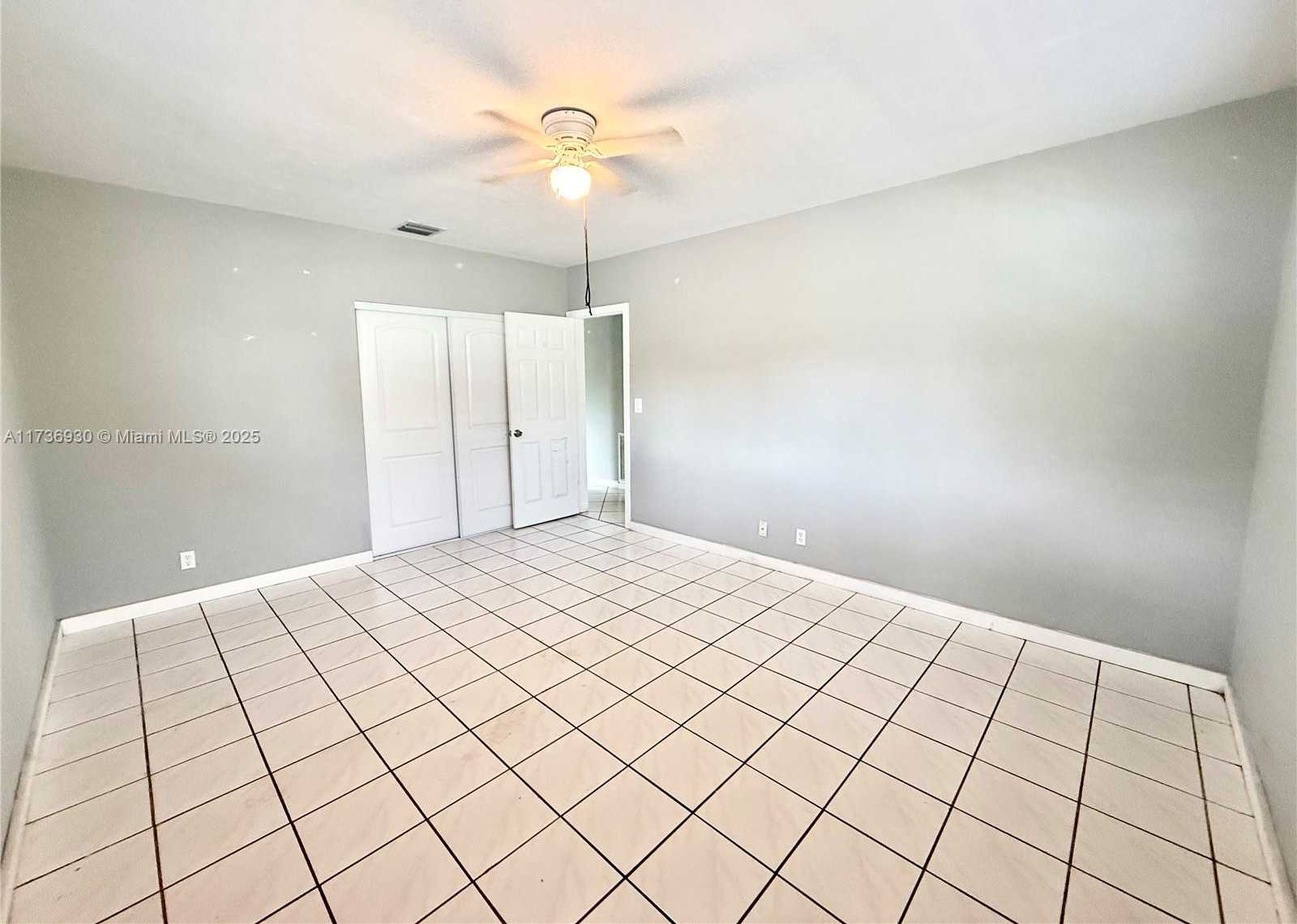 Small Image of 903 NORTH EAST 2ND ST, Hallandale Beach Number 30