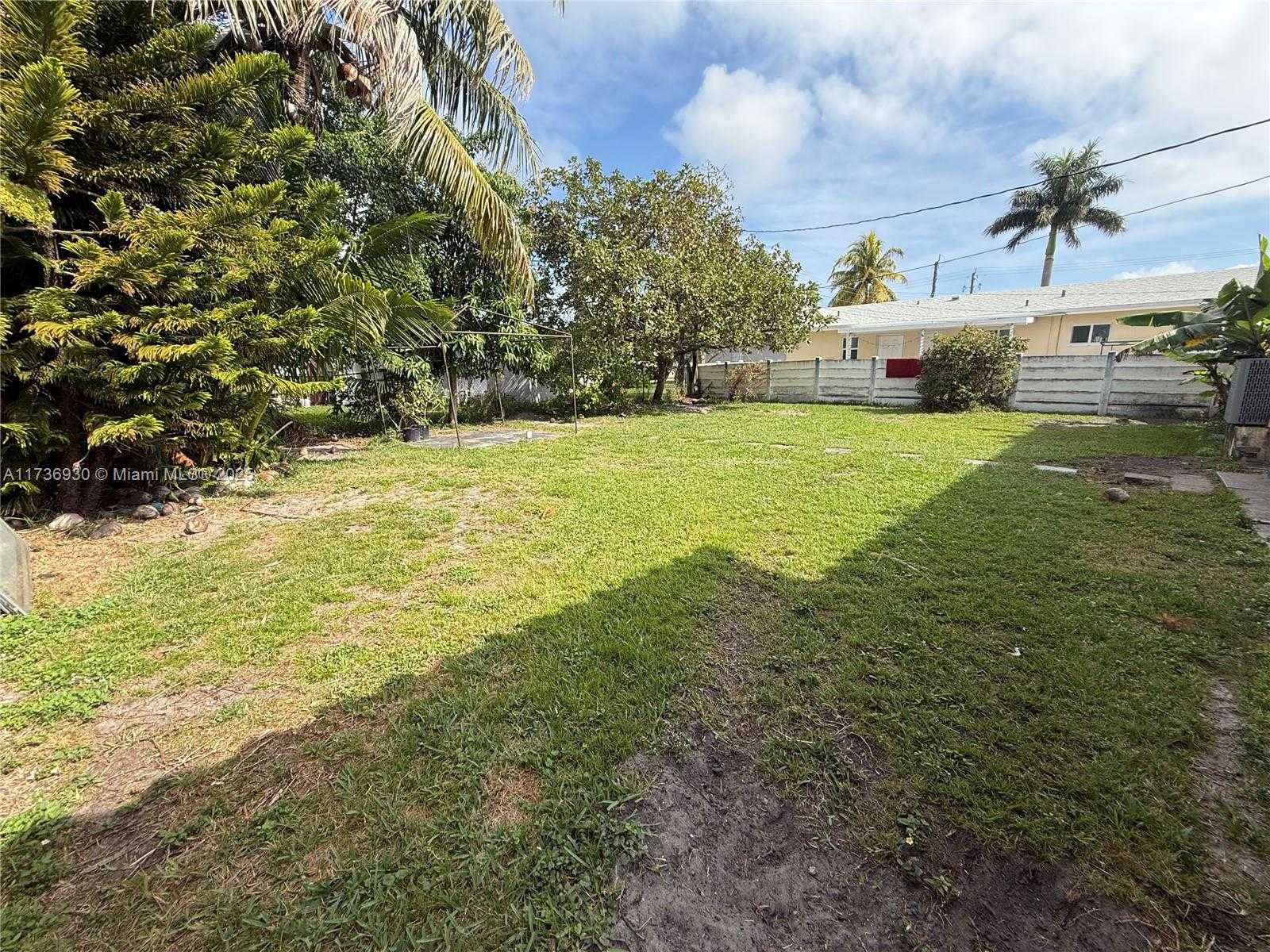 Small Image of 903 NORTH EAST 2ND ST, Hallandale Beach Number 37