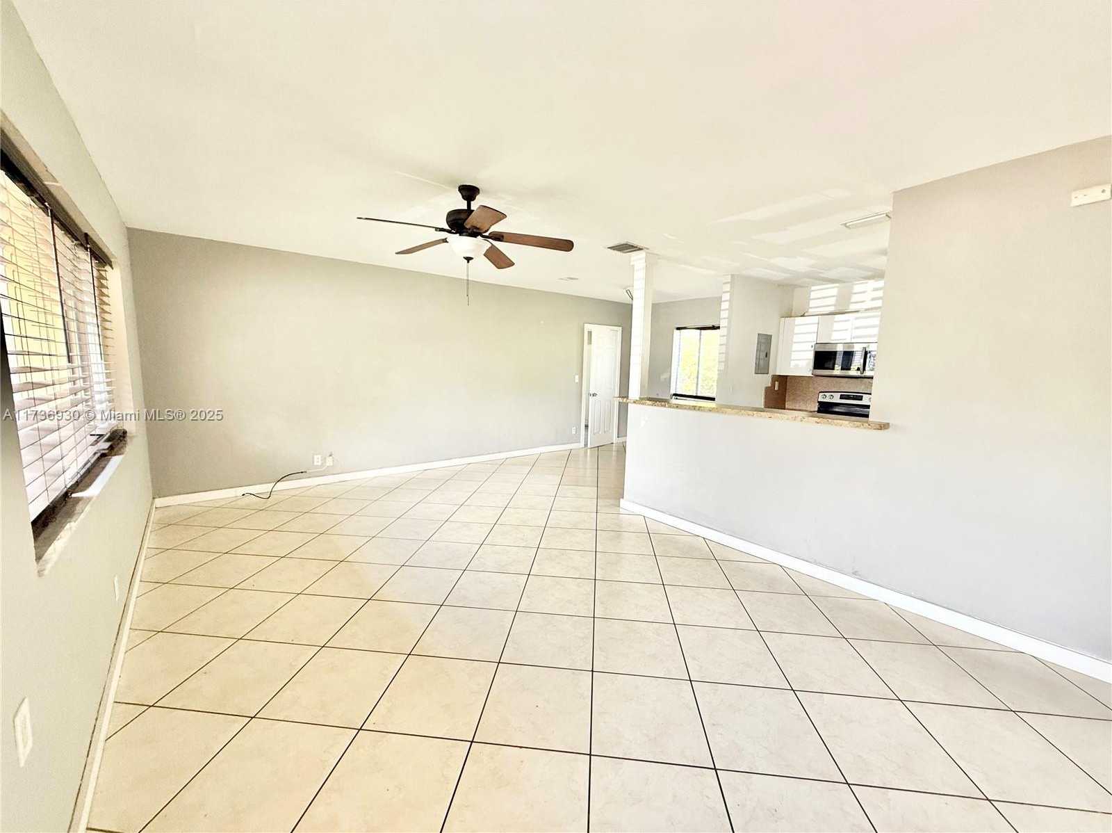 Small Image of 903 NORTH EAST 2ND ST, Hallandale Beach Number 4