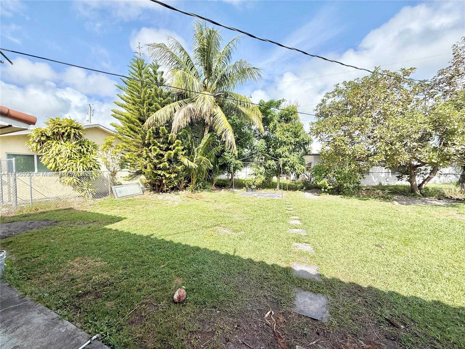 Small Image of 903 NORTH EAST 2ND ST, Hallandale Beach Number 41