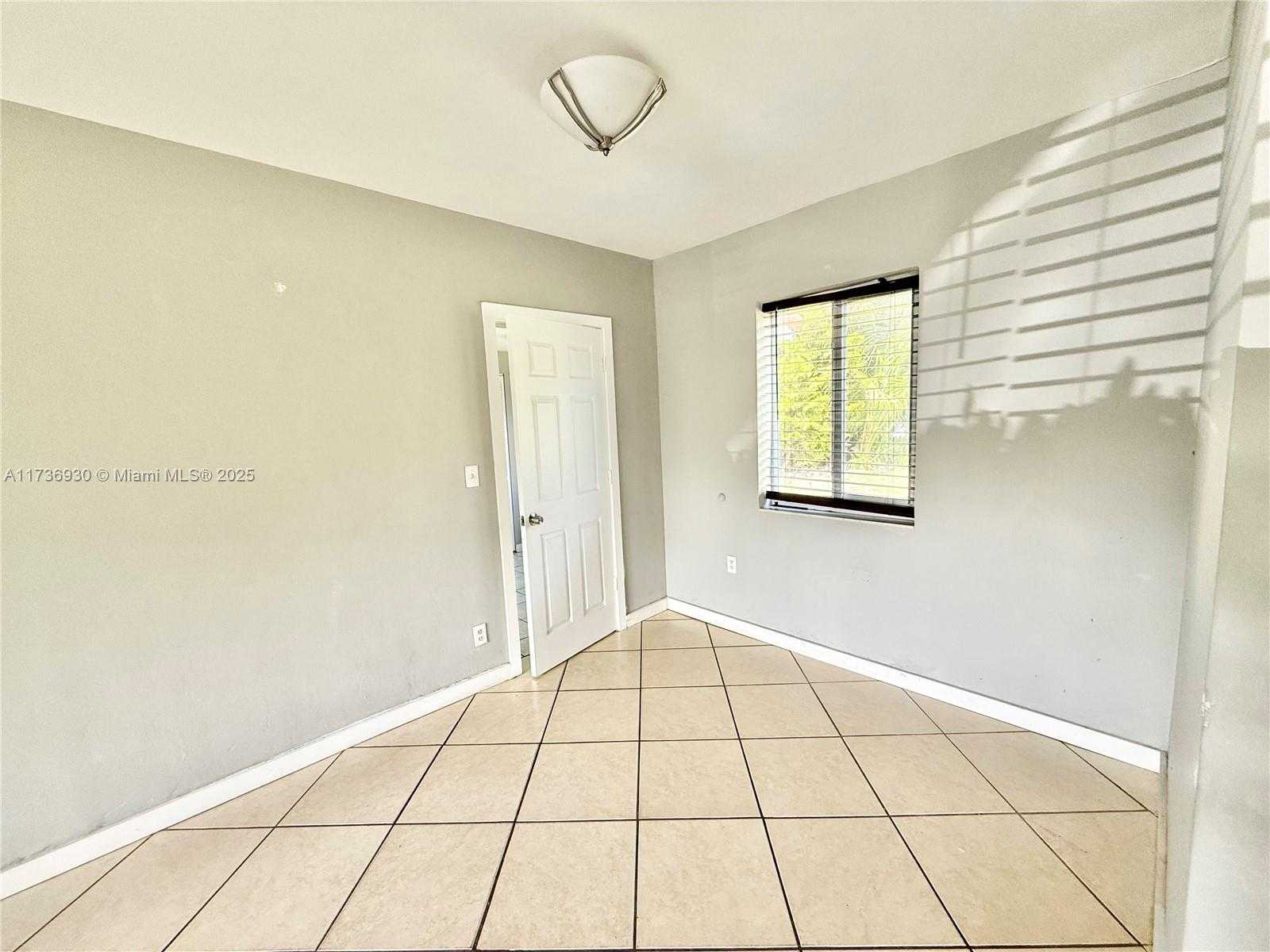 Small Image of 903 NORTH EAST 2ND ST, Hallandale Beach Number 5