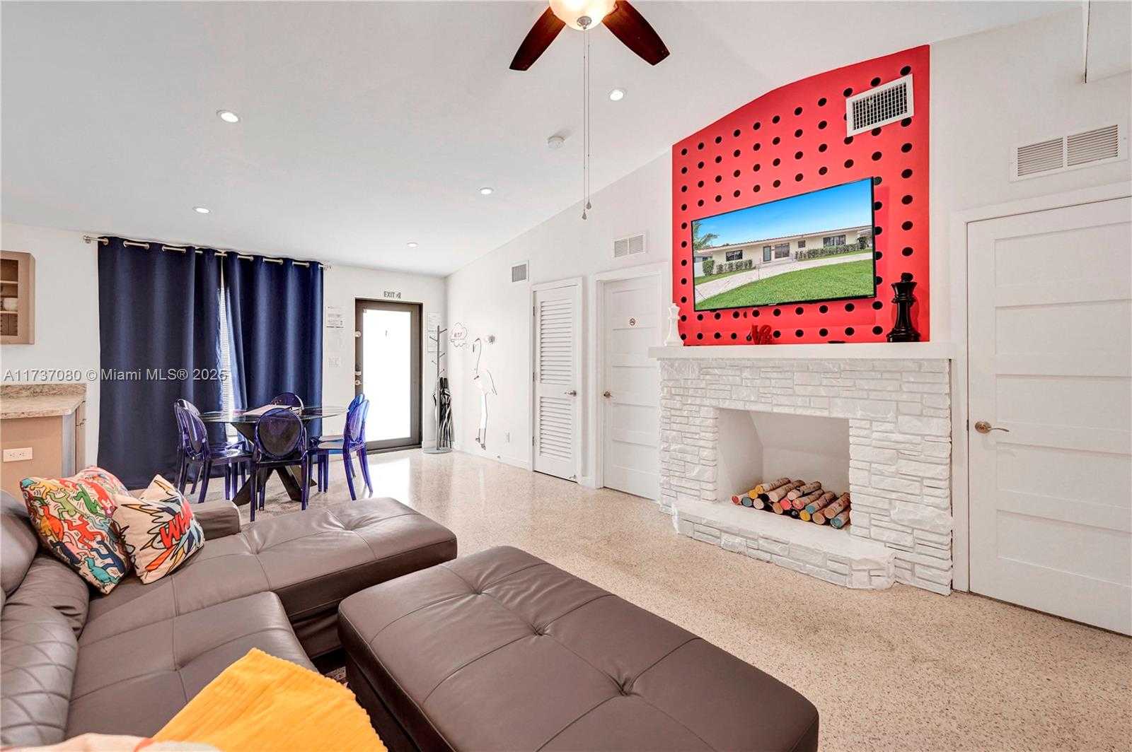 Small Image of 1704 RODMAN ST, Hollywood Number 24