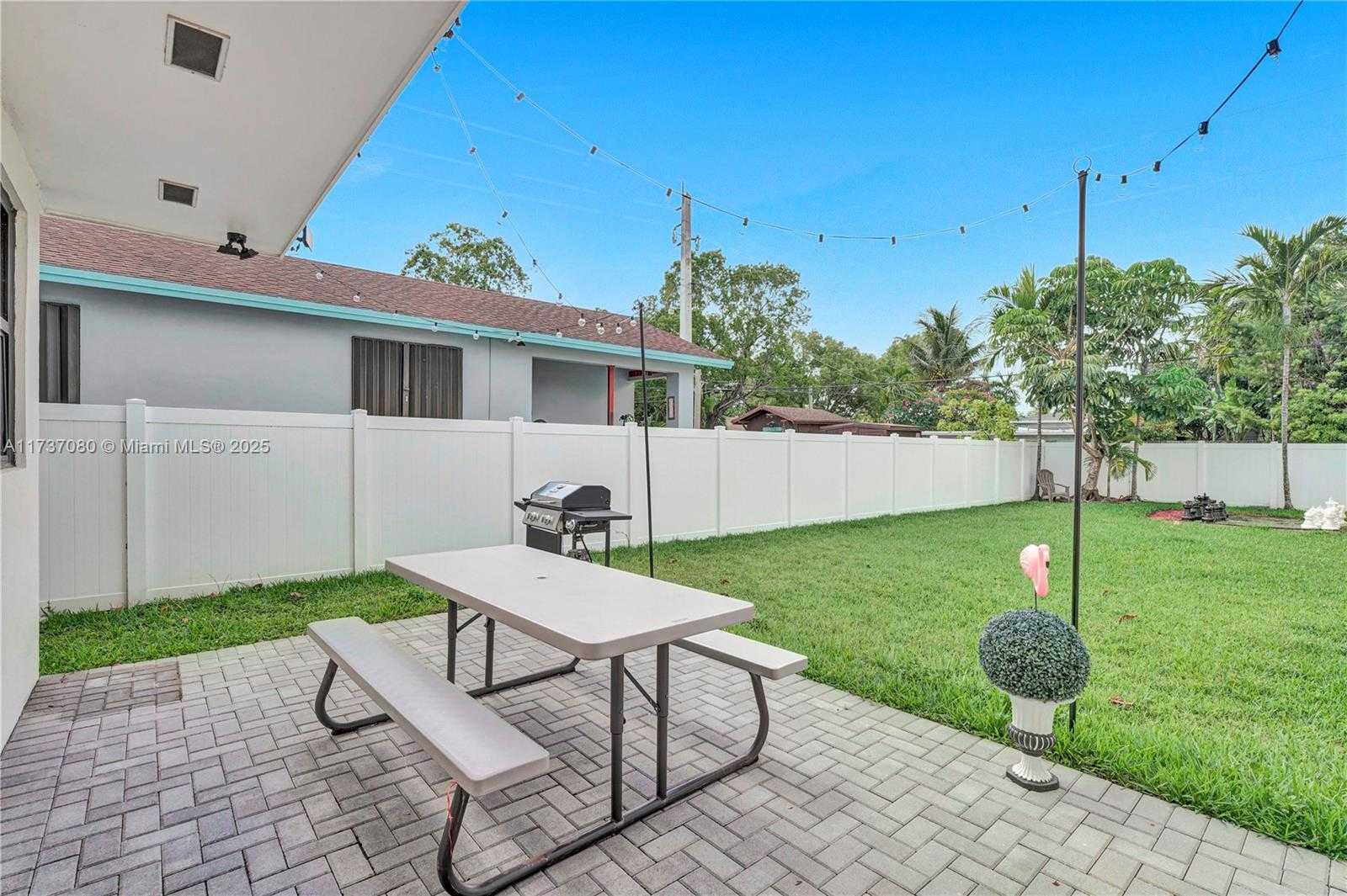 Small Image of 1704 RODMAN ST, Hollywood Number 34