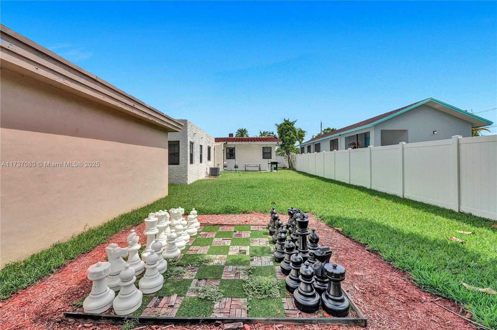 Small Image of 1704 RODMAN ST, Hollywood Number 38