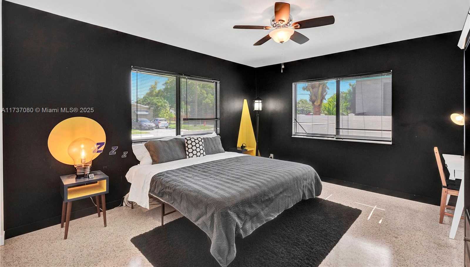 Small Image of 1704 RODMAN ST, Hollywood Number 4