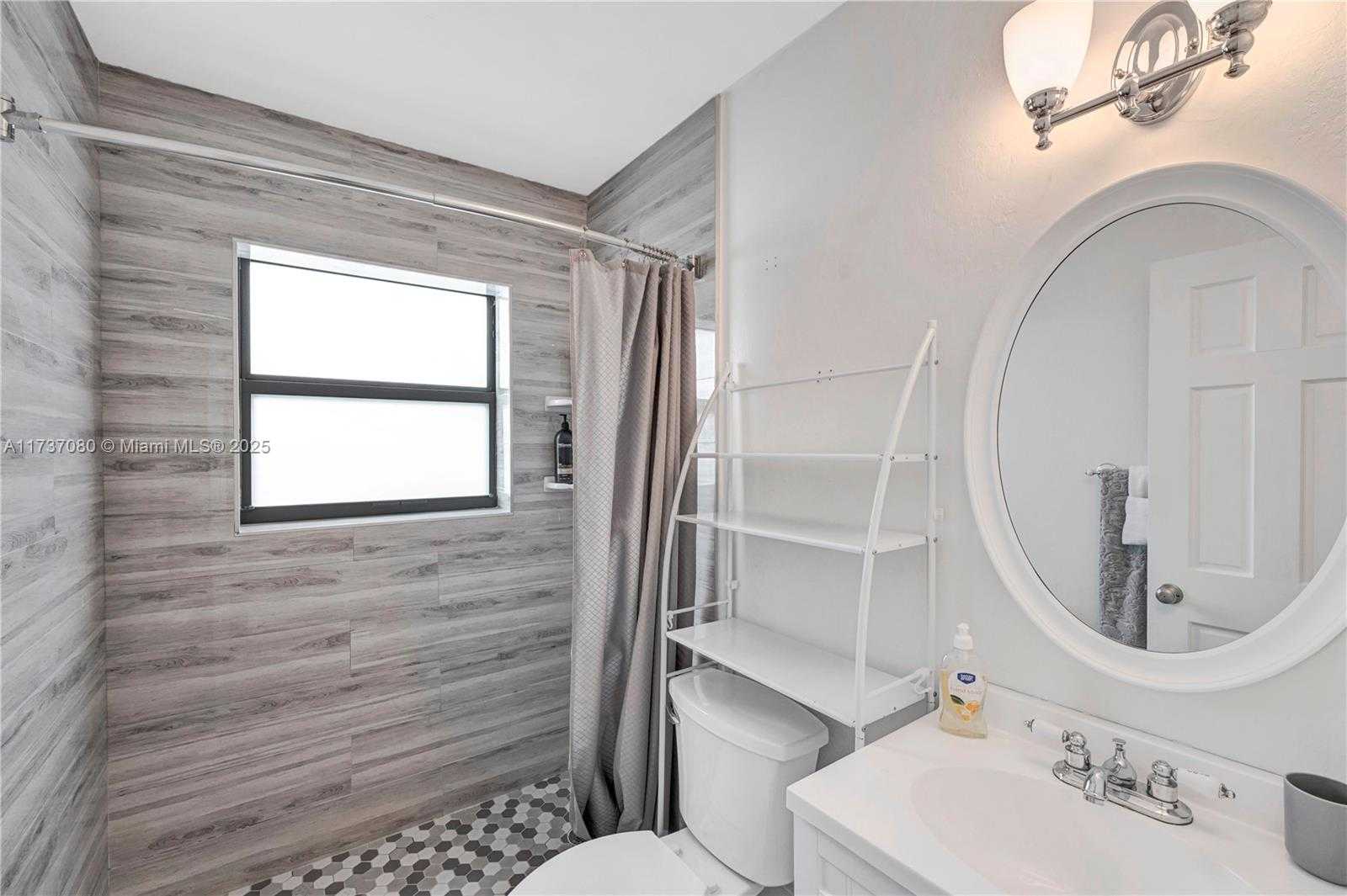 Small Image of 1704 RODMAN ST, Hollywood Number 49