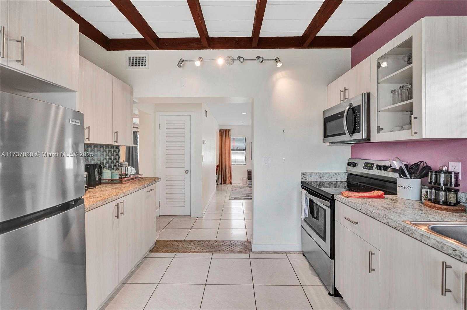 Small Image of 1704 RODMAN ST, Hollywood Number 64